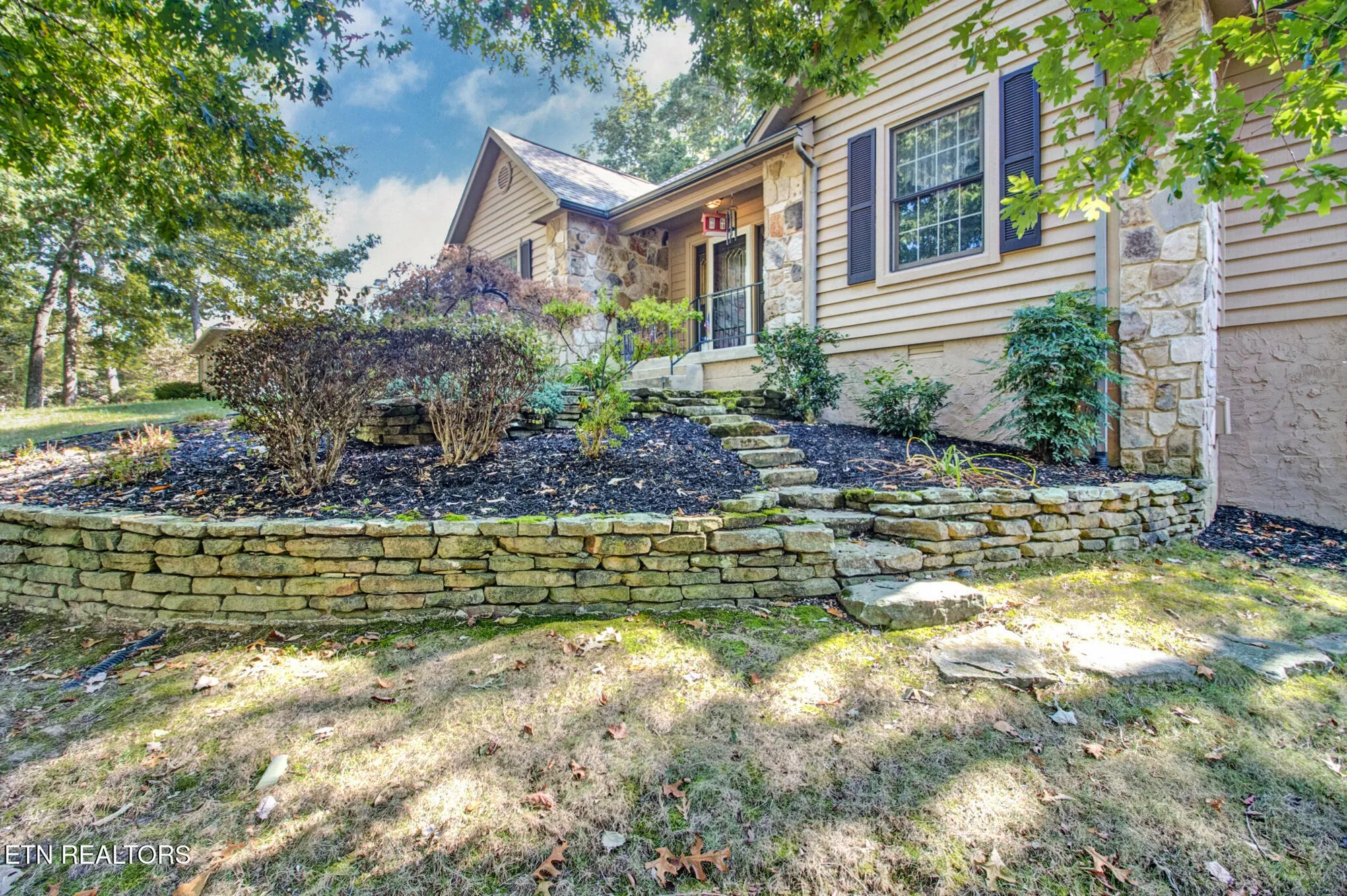 Property Slideshow image 12 of 48 | 21 amesbury ct, Crossville, TN, 38558