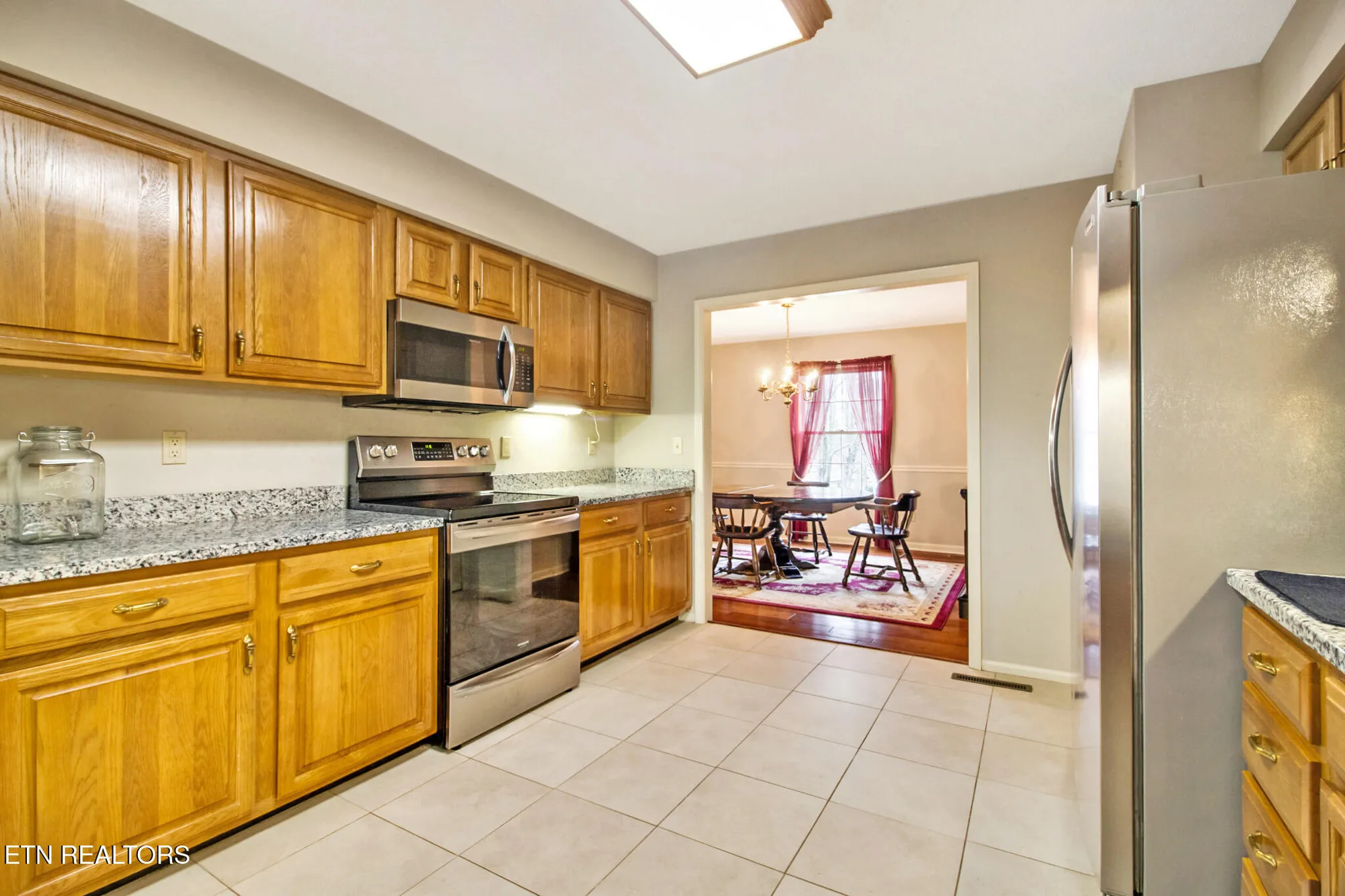 Property Slideshow image 25 of 48 | 21 amesbury ct, Crossville, TN, 38558