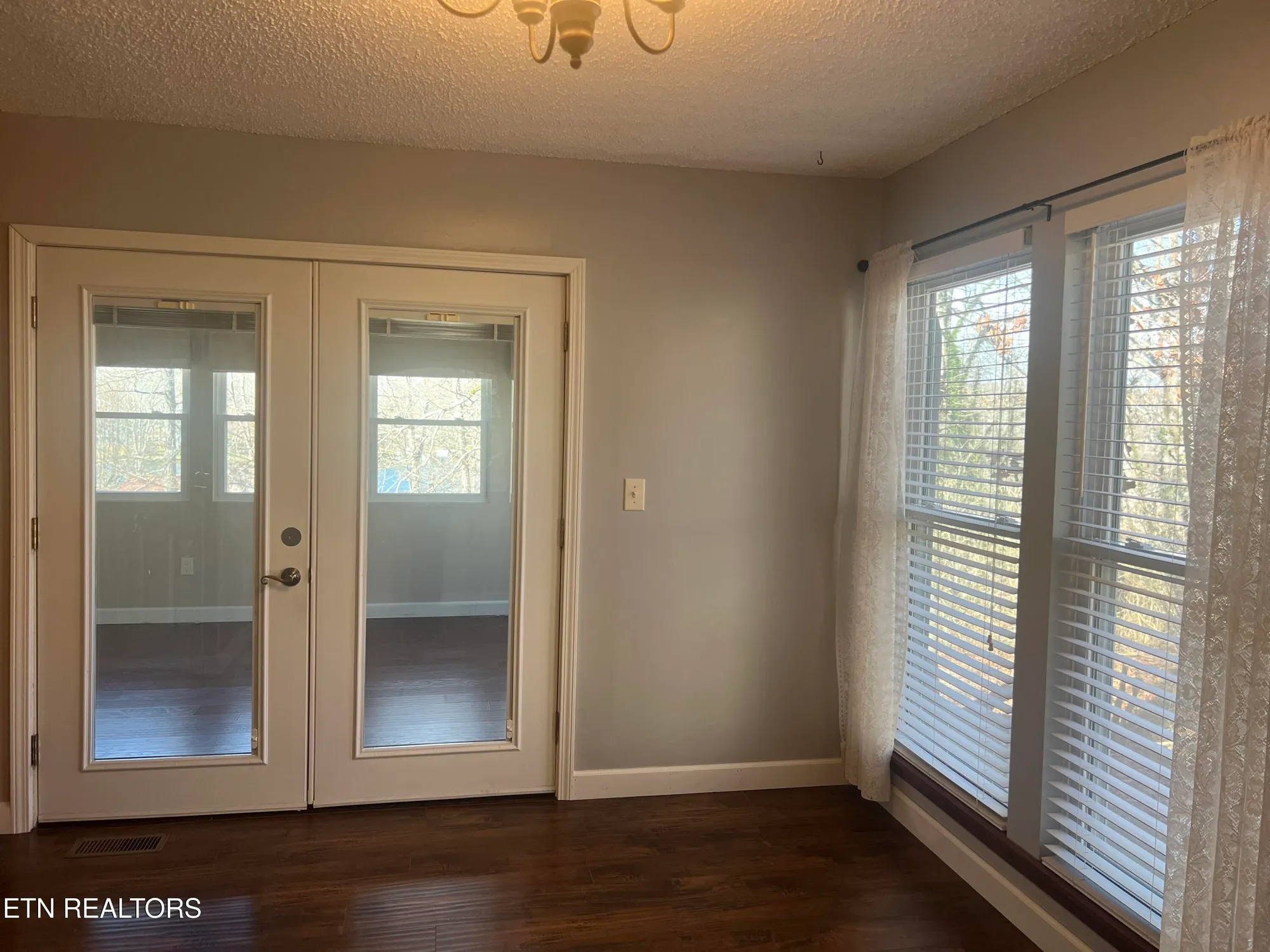 Property Slideshow image 27 of 60 | 137 lakeshire dr, Crossville, TN, 38558