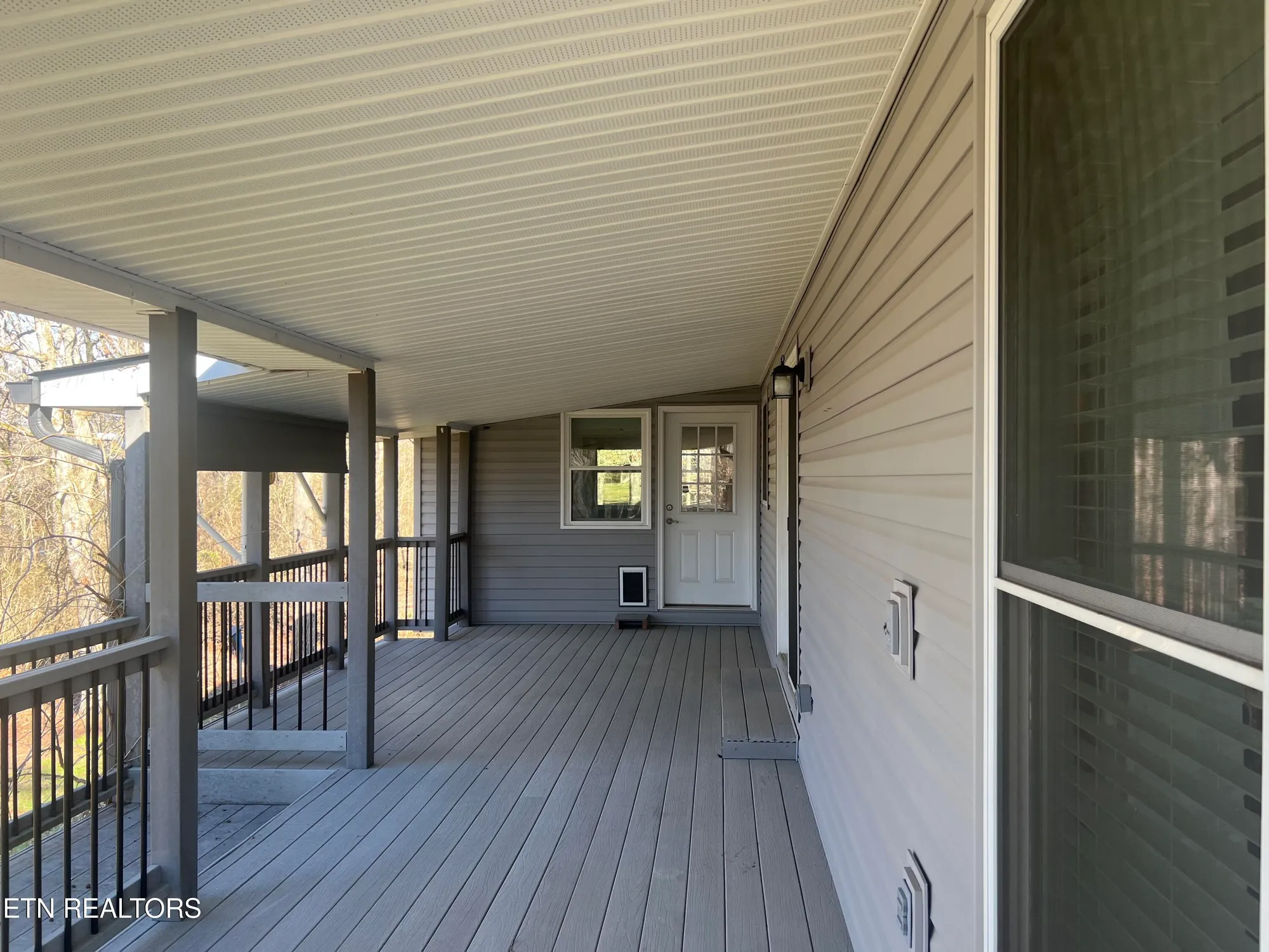 Property Slideshow image 16 of 60 | 137 lakeshire dr, Crossville, TN, 38558