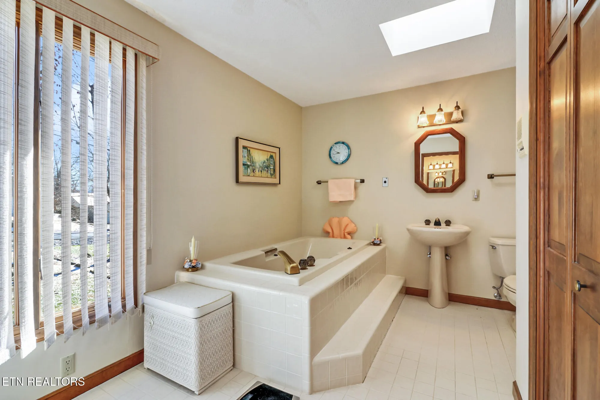 Property Slideshow image 17 of 37 | 144 greenwood rd, Crossville, TN, 38558