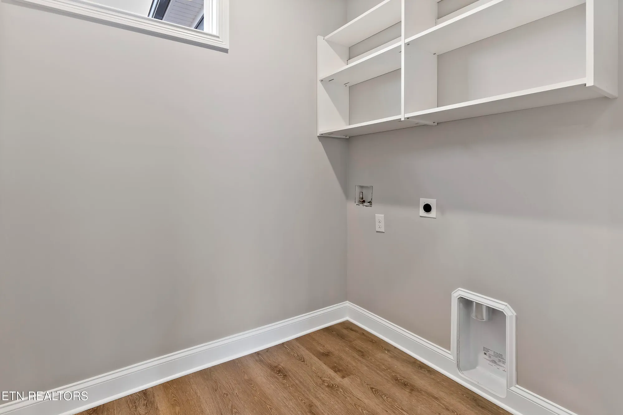 Property Slideshow image 19 of 44 | 150 cherry blossom ct, Lenoir City, TN, 37772