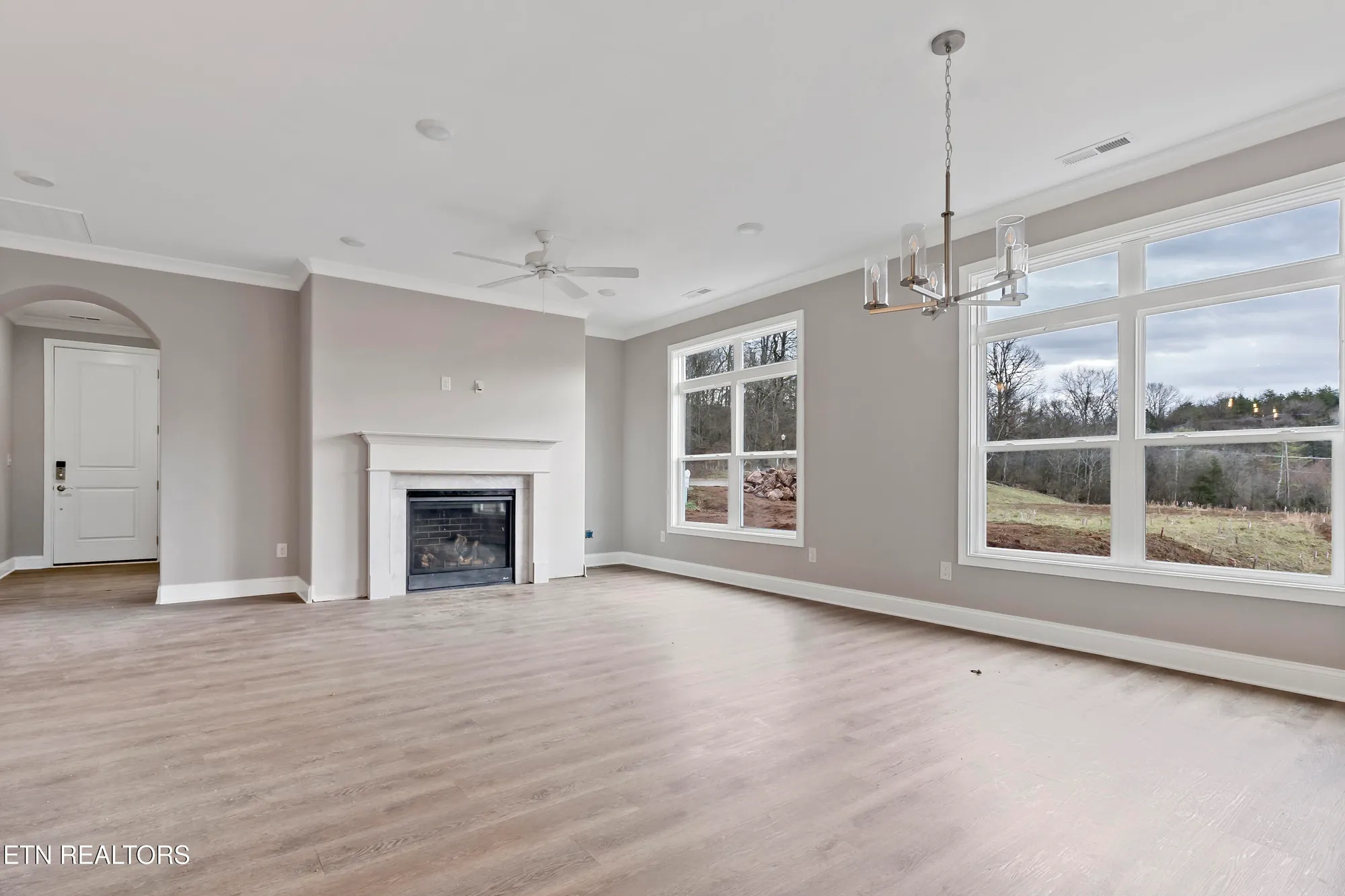 Property Slideshow image 12 of 44 | 150 cherry blossom ct, Lenoir City, TN, 37772