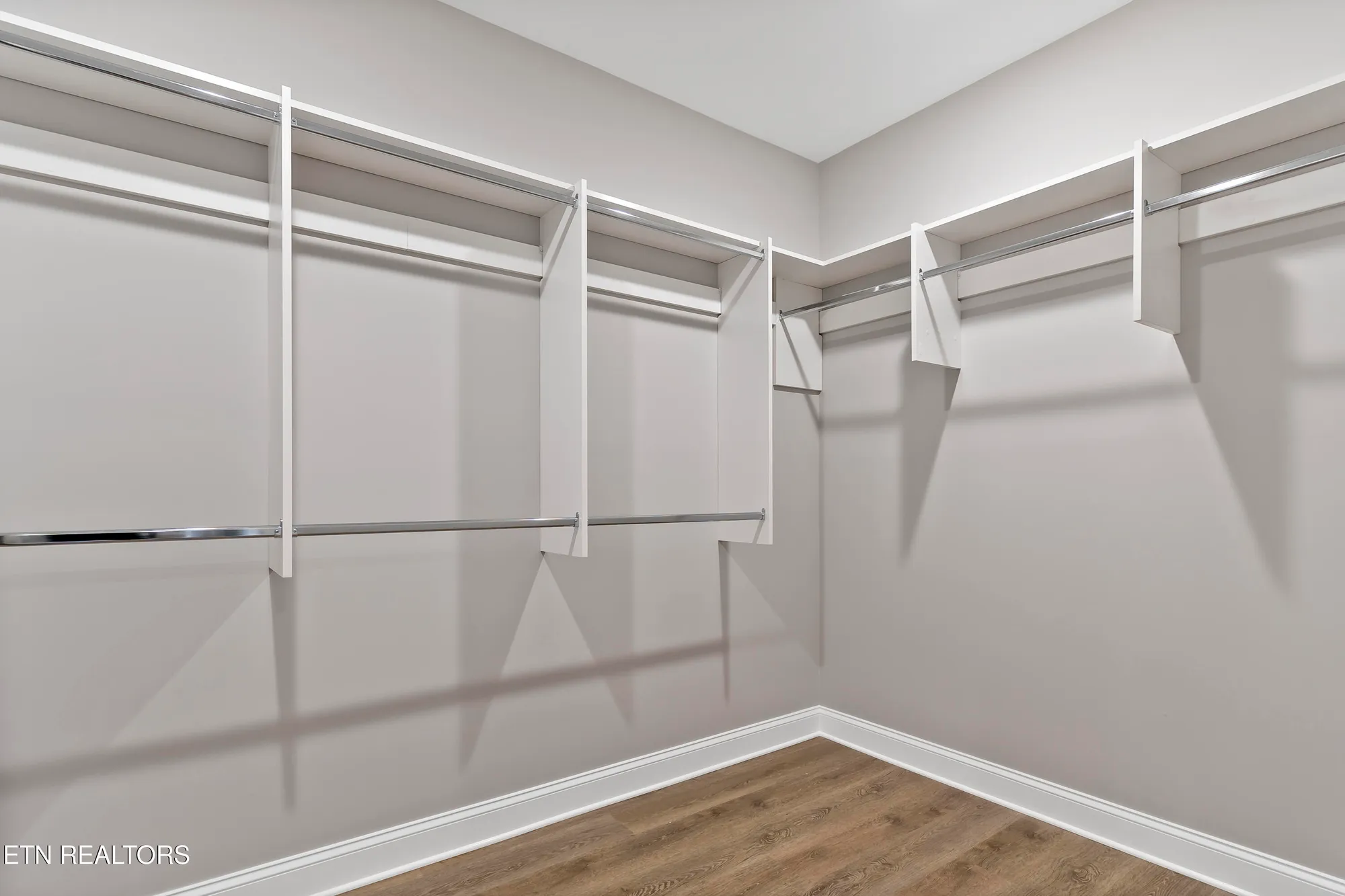 Property Slideshow image 26 of 44 | 150 cherry blossom ct, Lenoir City, TN, 37772