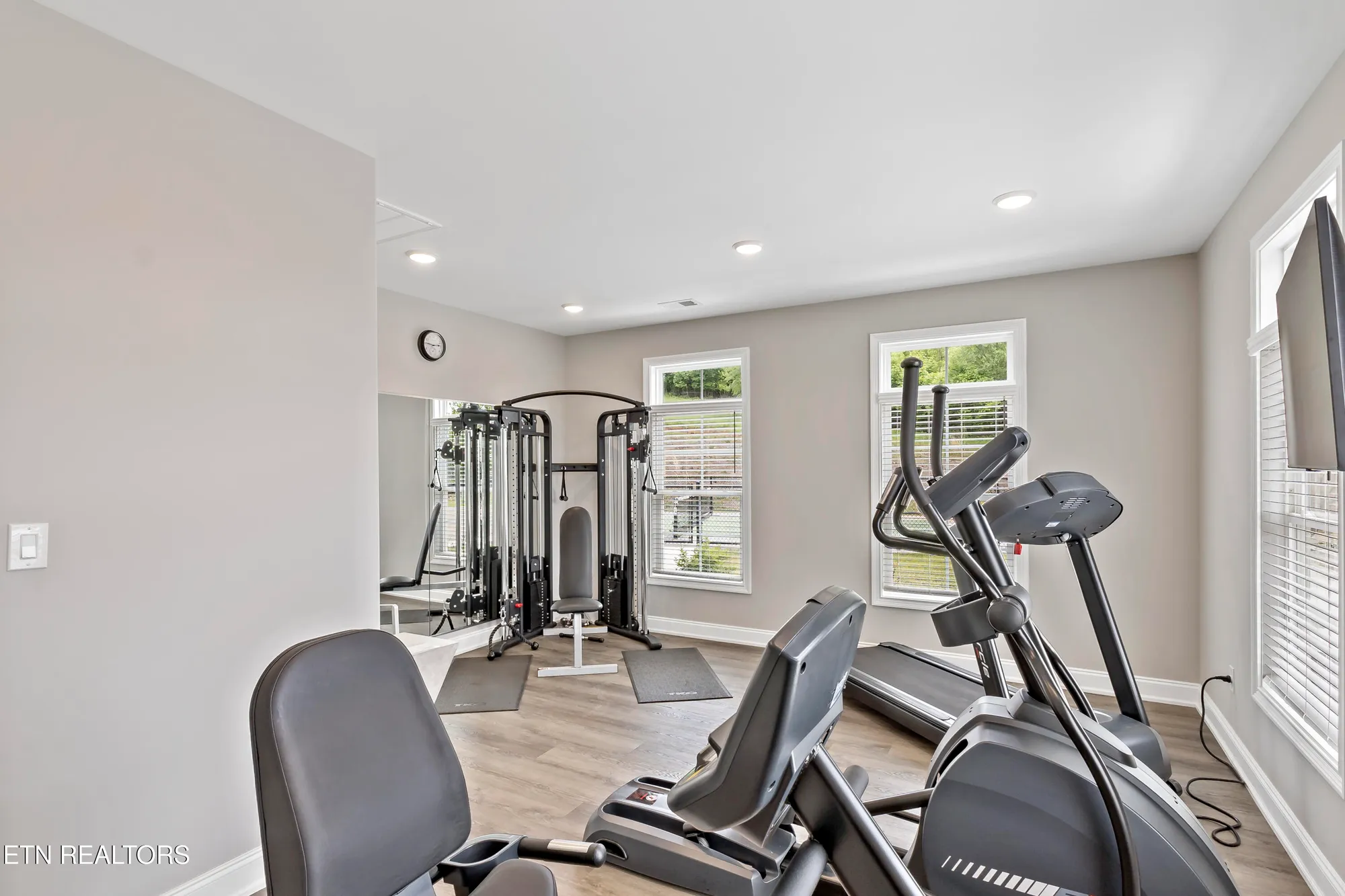 Property Slideshow image 41 of 44 | 150 cherry blossom ct, Lenoir City, TN, 37772