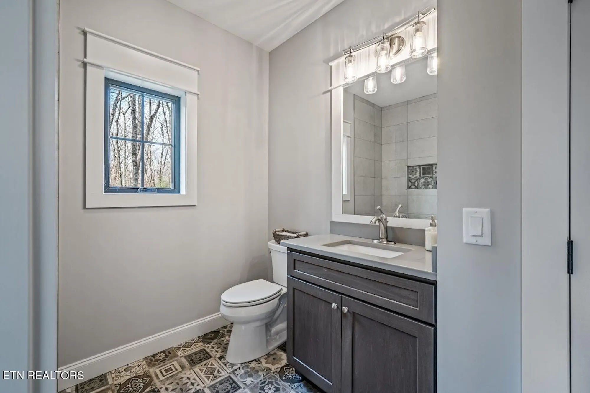 Property Slideshow image 27 of 30 | 103 chestnut ridge ln, Crossville, TN, 38558