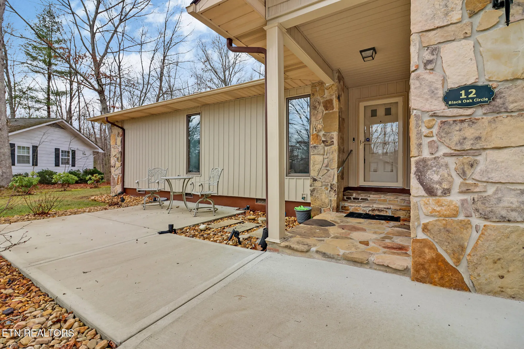 Property Slideshow image 3 of 50 | 12 black oak cir, Crossville, TN, 38558