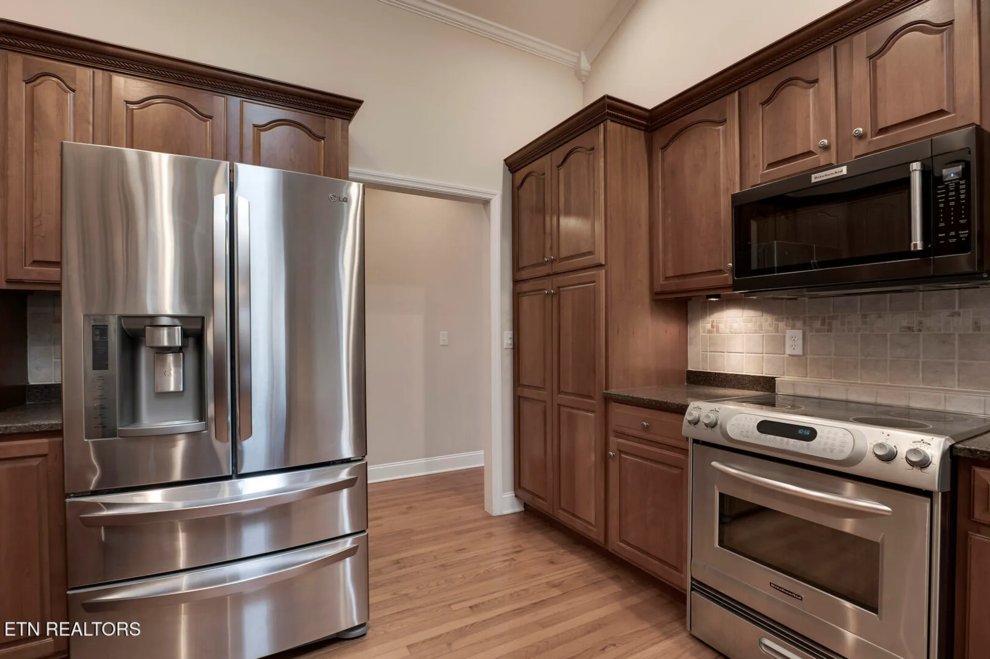 Property Slideshow image 20 of 62 | 106 geya cir, Loudon, TN, 37774