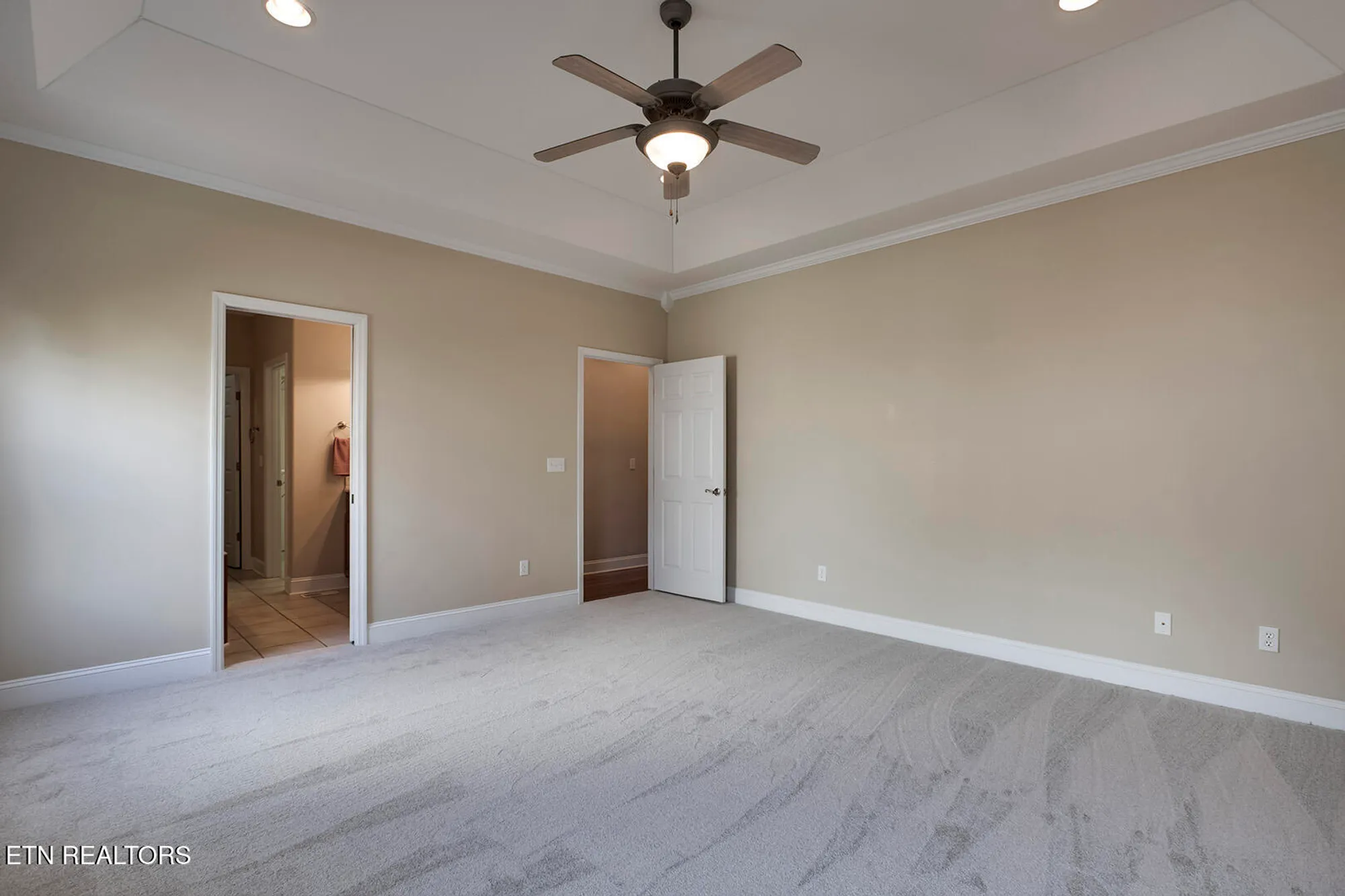 Property Slideshow image 28 of 62 | 106 geya cir, Loudon, TN, 37774