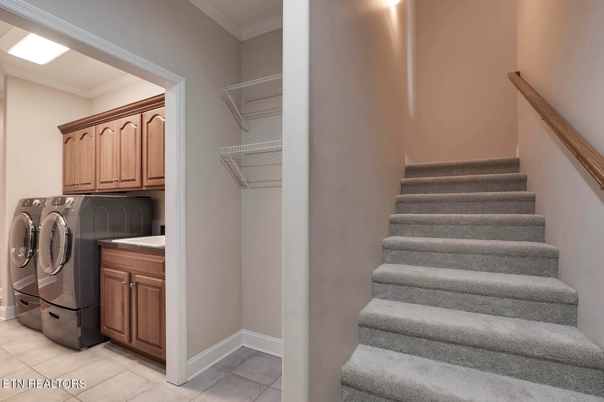 Property Slideshow image 35 of 62 | 106 geya cir, Loudon, TN, 37774