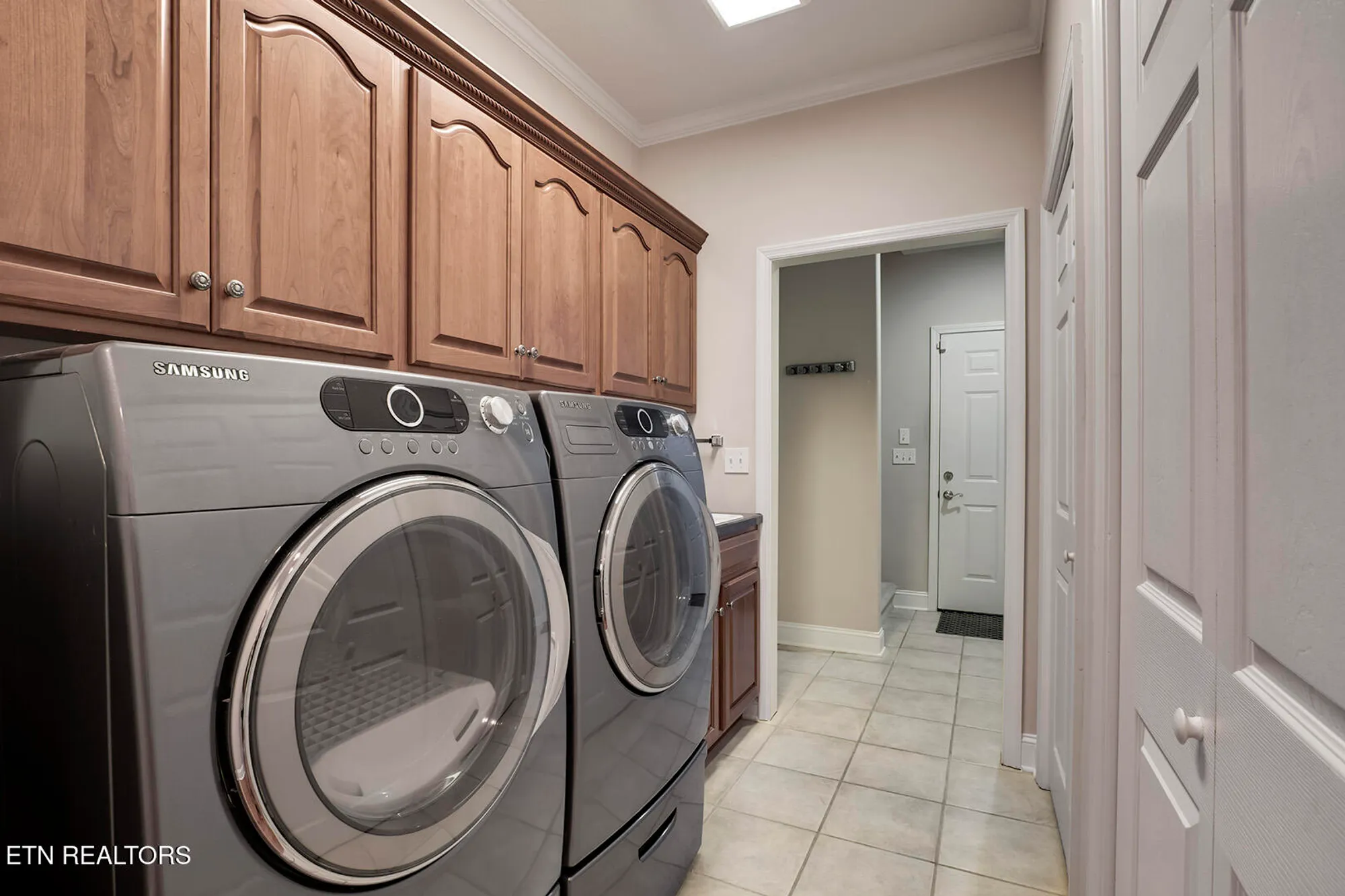 Property Slideshow image 33 of 62 | 106 geya cir, Loudon, TN, 37774