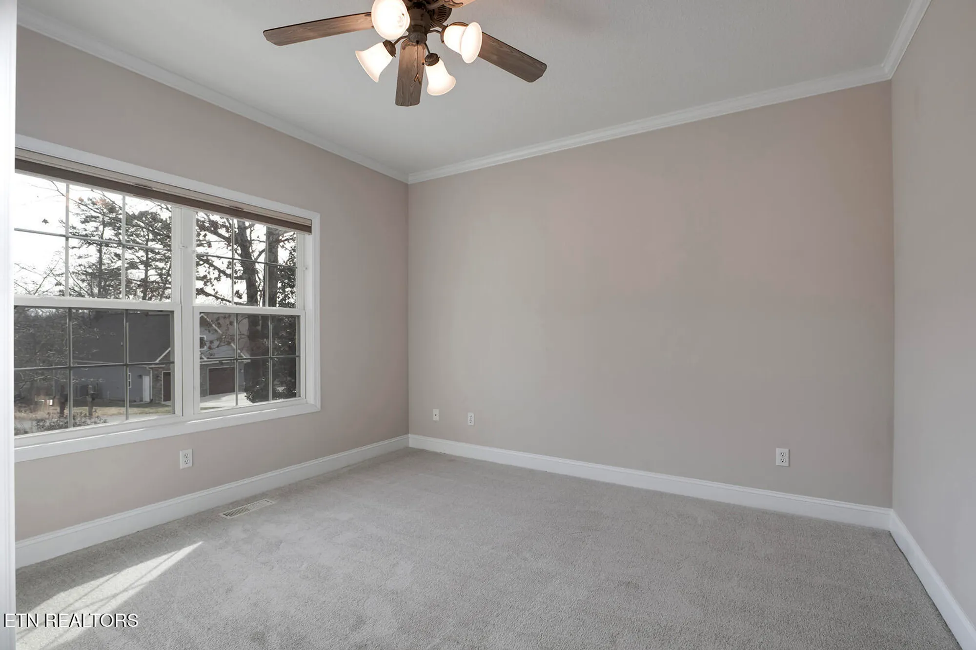 Property Slideshow image 42 of 62 | 106 geya cir, Loudon, TN, 37774