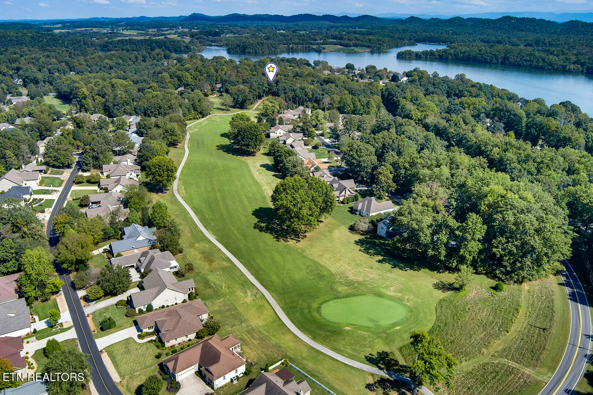 Property Slideshow image 58 of 62 | 106 geya cir, Loudon, TN, 37774