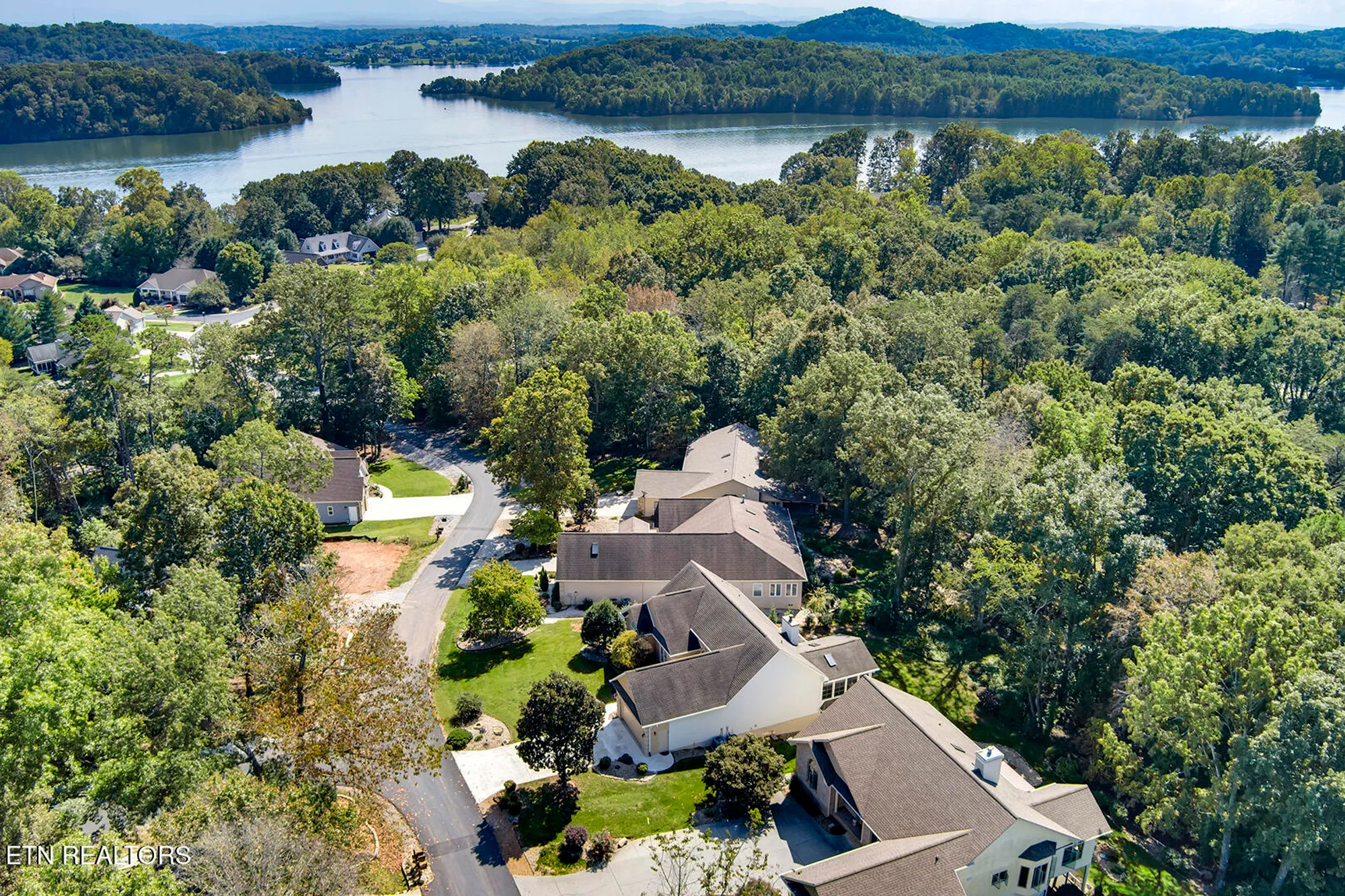 Property Slideshow image 56 of 62 | 106 geya cir, Loudon, TN, 37774