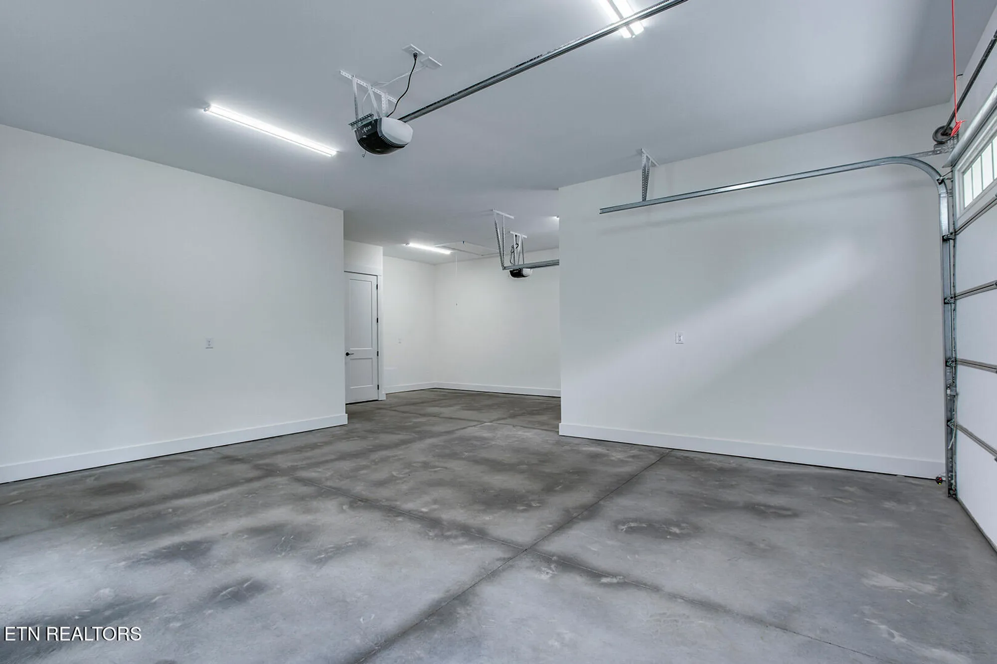 Property Slideshow image 41 of 41 | 306 uhdali pl, Loudon, TN, 37774