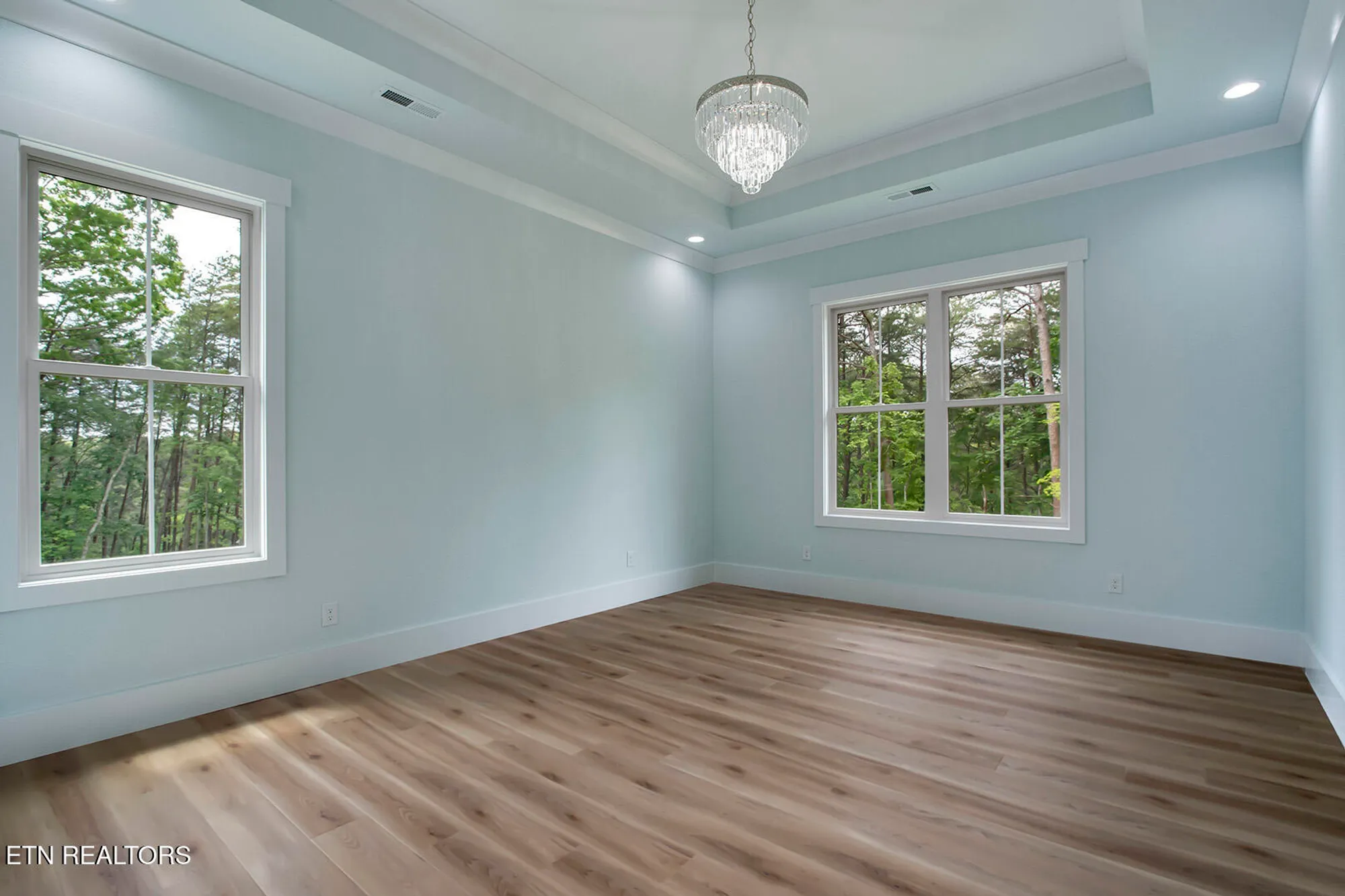 Property Slideshow image 25 of 41 | 306 uhdali pl, Loudon, TN, 37774