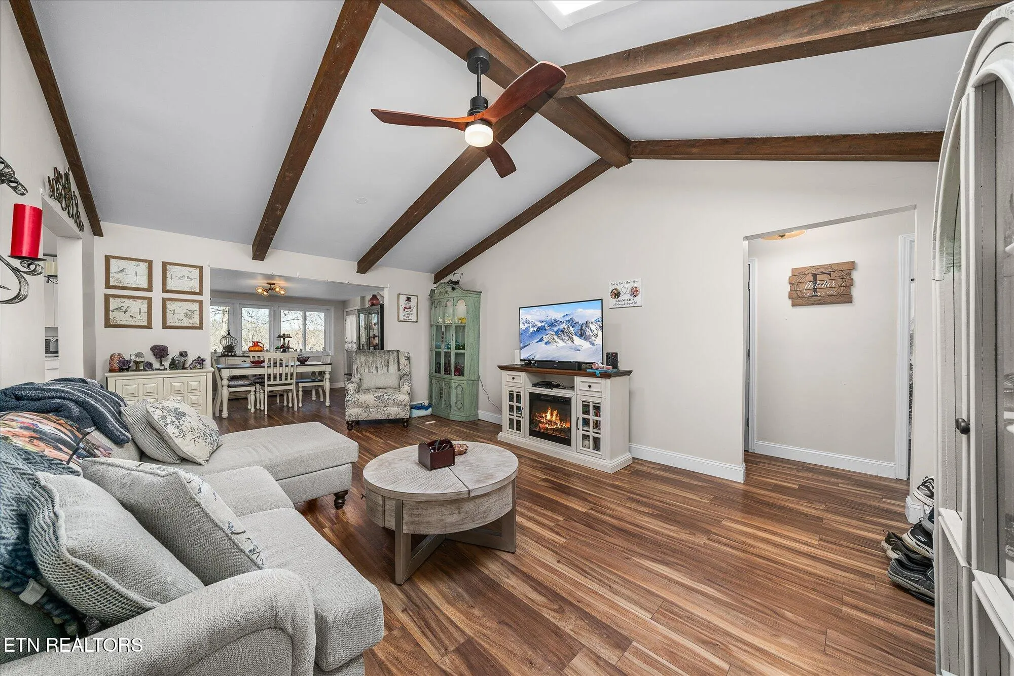 Property Slideshow image 4 of 34 | 131 lakeshire dr, Crossville, TN, 38558