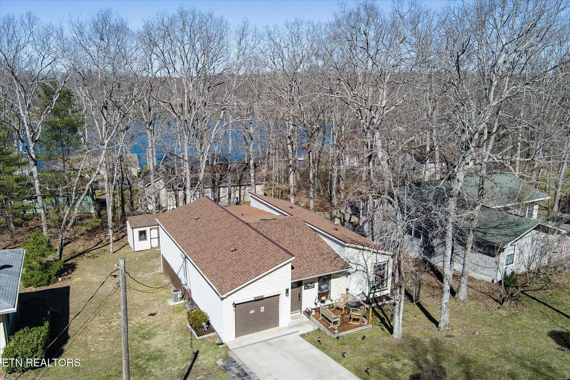 Property Slideshow image 33 of 34 | 131 lakeshire dr, Crossville, TN, 38558