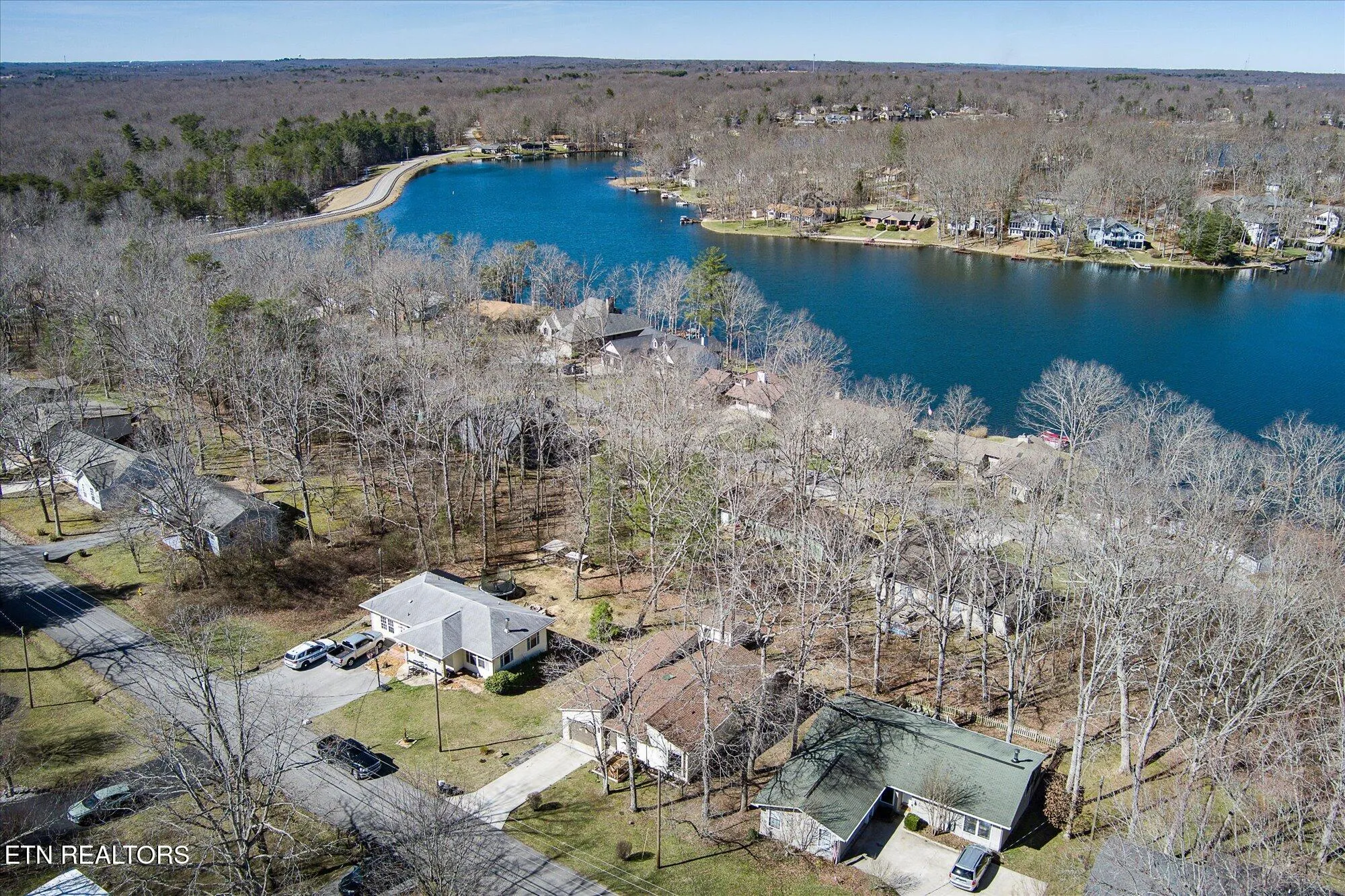 Property Slideshow image 27 of 34 | 131 lakeshire dr, Crossville, TN, 38558