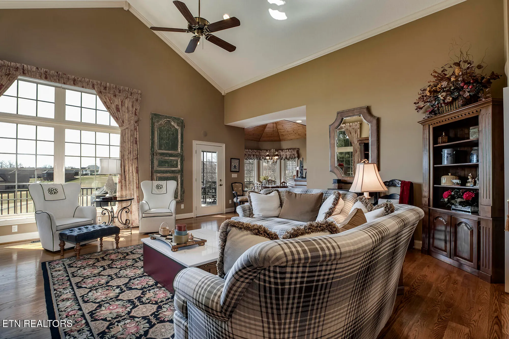 Property Slideshow image 9 of 62 | 180 gold finch ln, Vonore, TN, 37885