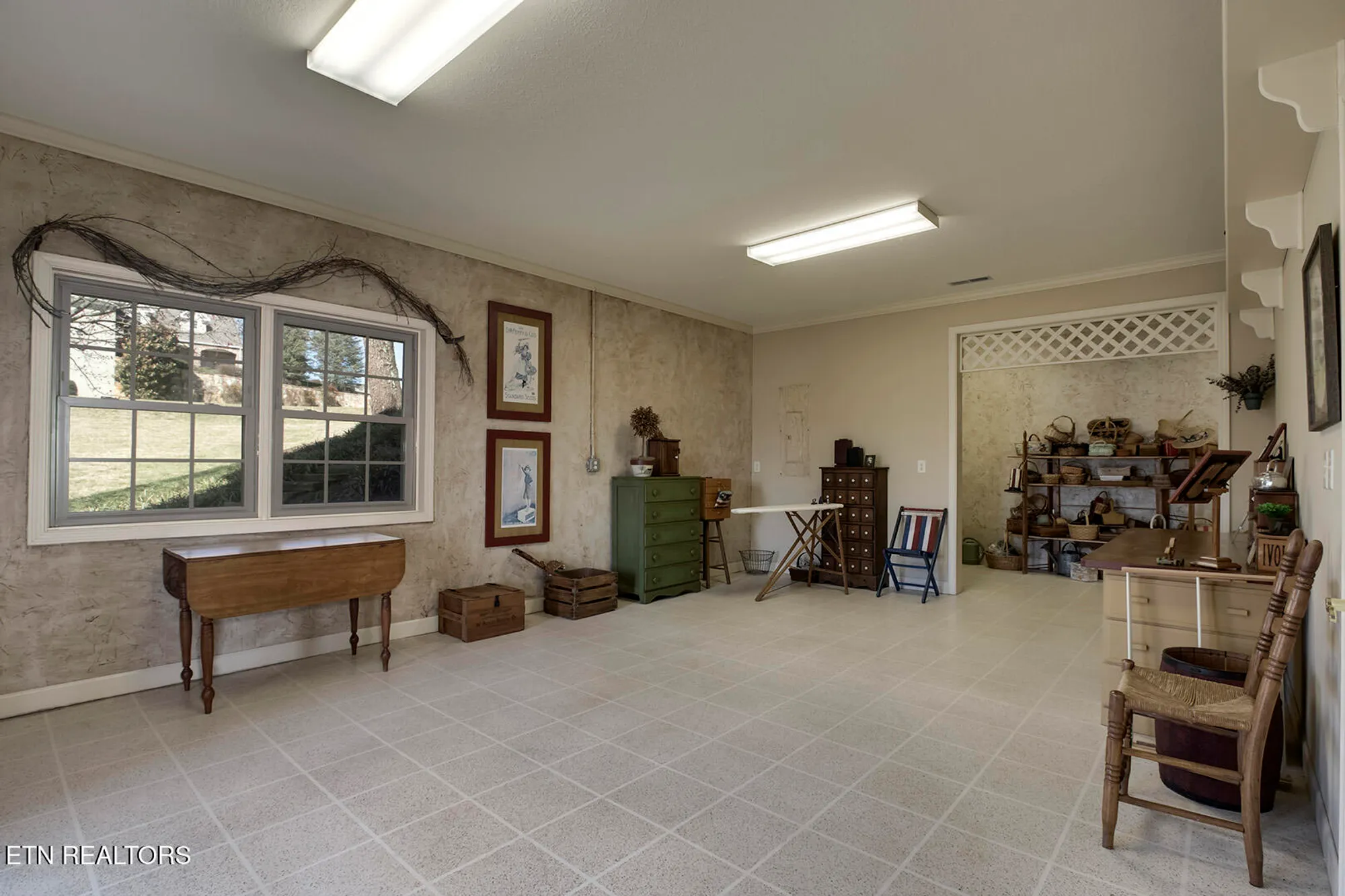 Property Slideshow image 43 of 62 | 180 gold finch ln, Vonore, TN, 37885