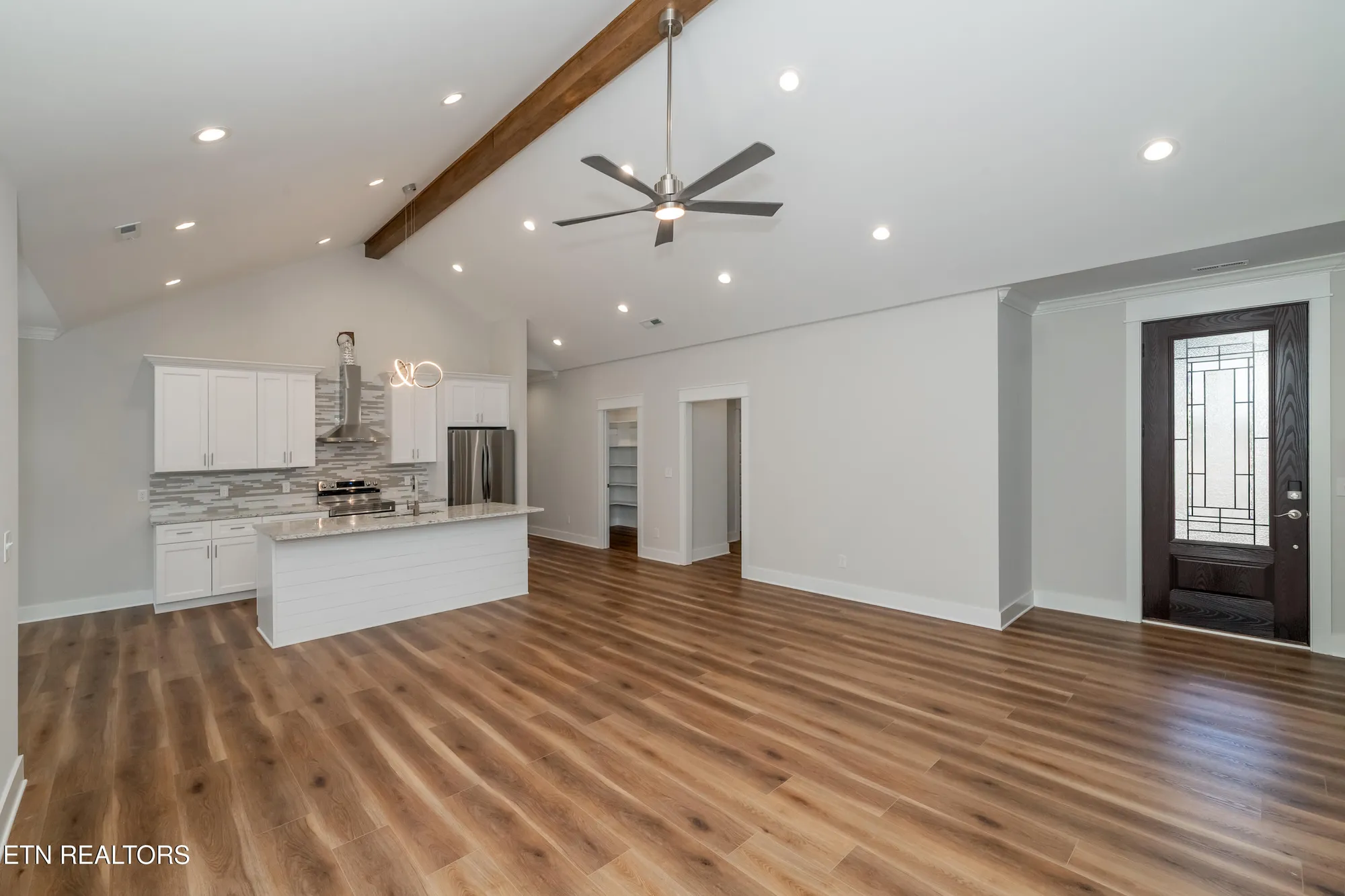 Property Slideshow image 14 of 55 | 405 awohili trce, Loudon, TN, 37774