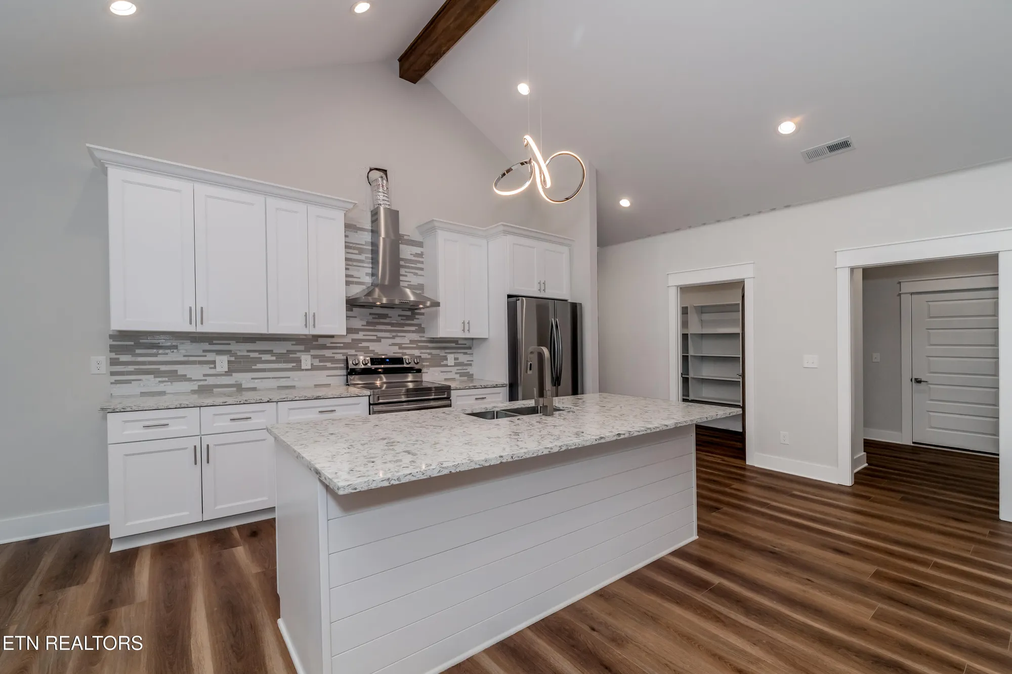 Property Slideshow image 15 of 55 | 405 awohili trce, Loudon, TN, 37774