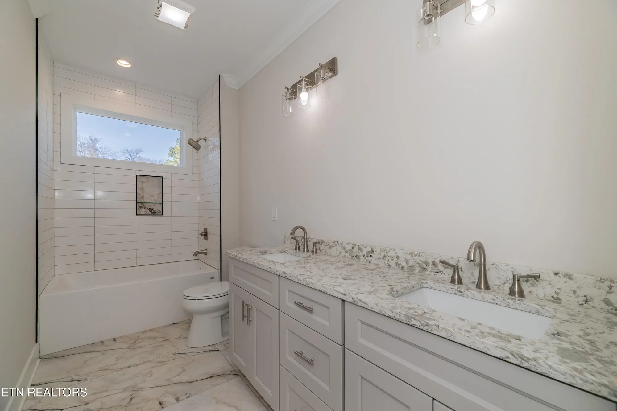 Property Slideshow image 46 of 55 | 405 awohili trce, Loudon, TN, 37774