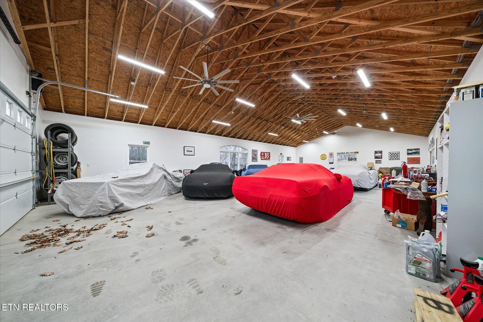 Property Slideshow image 50 of 62 | 126 markham ln, Crossville, TN, 38558