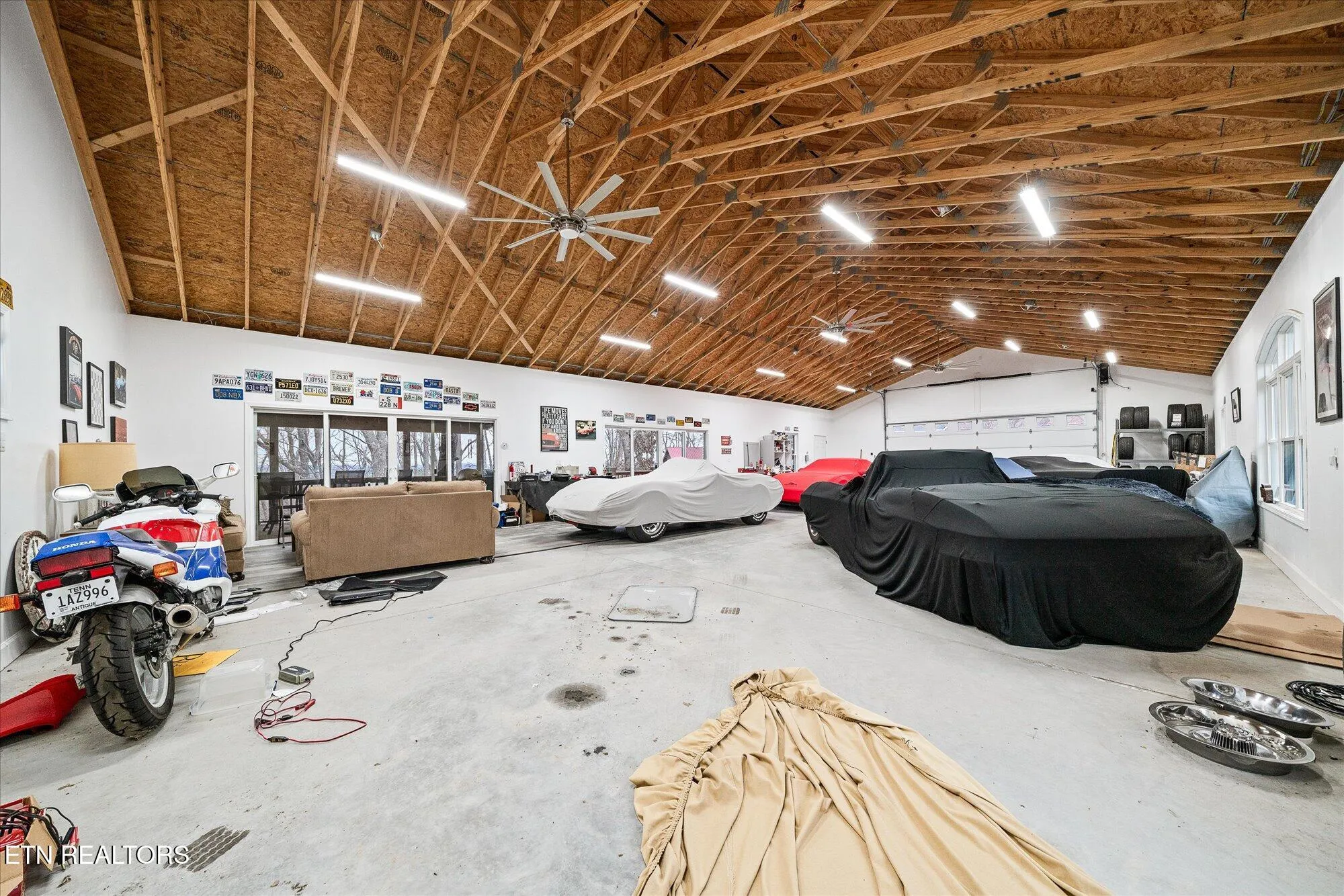 Property Slideshow image 51 of 62 | 126 markham ln, Crossville, TN, 38558