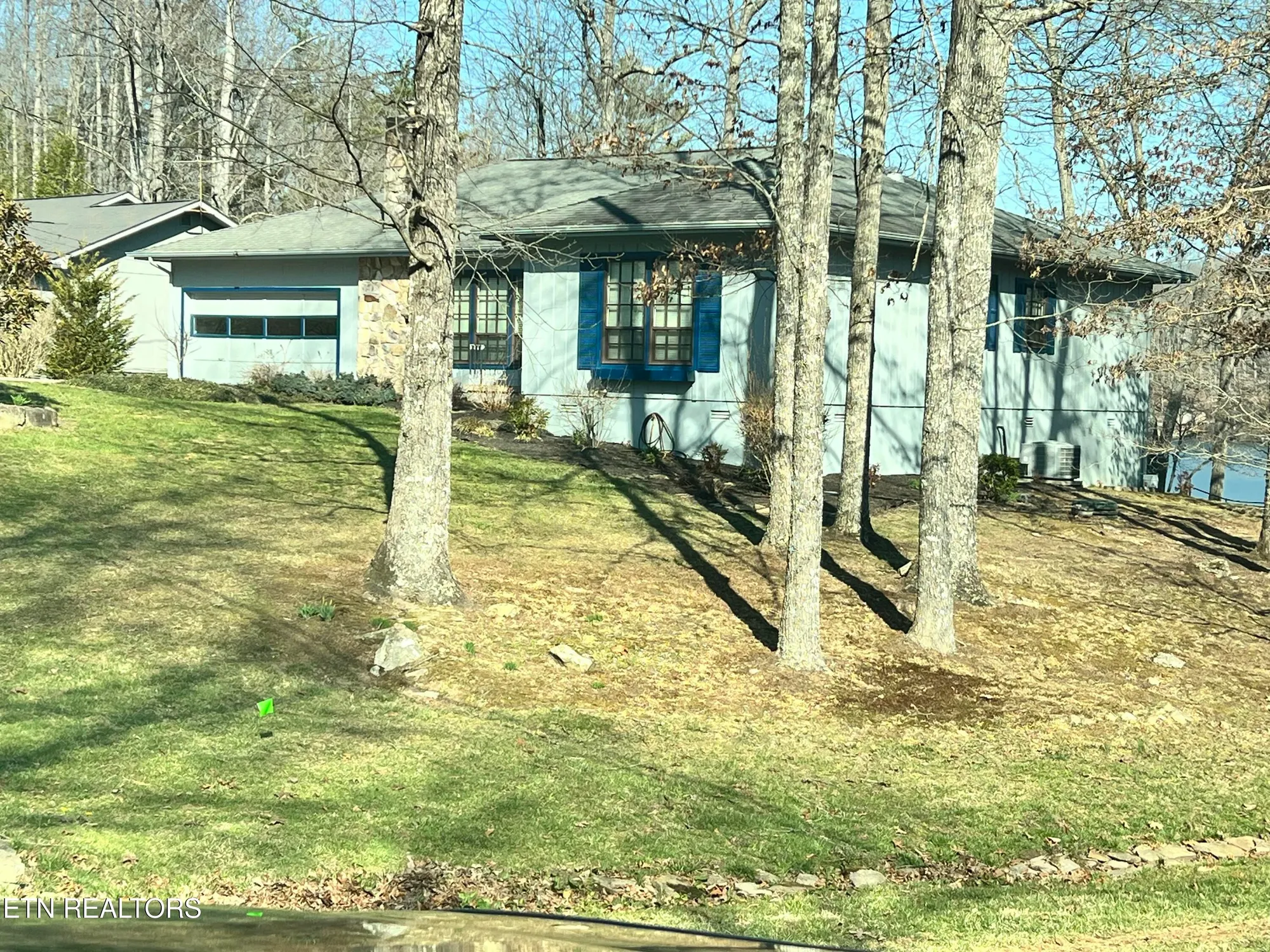 Property Slideshow image 7 of 43 | 124 canterbury dr, Crossville, TN, 38558