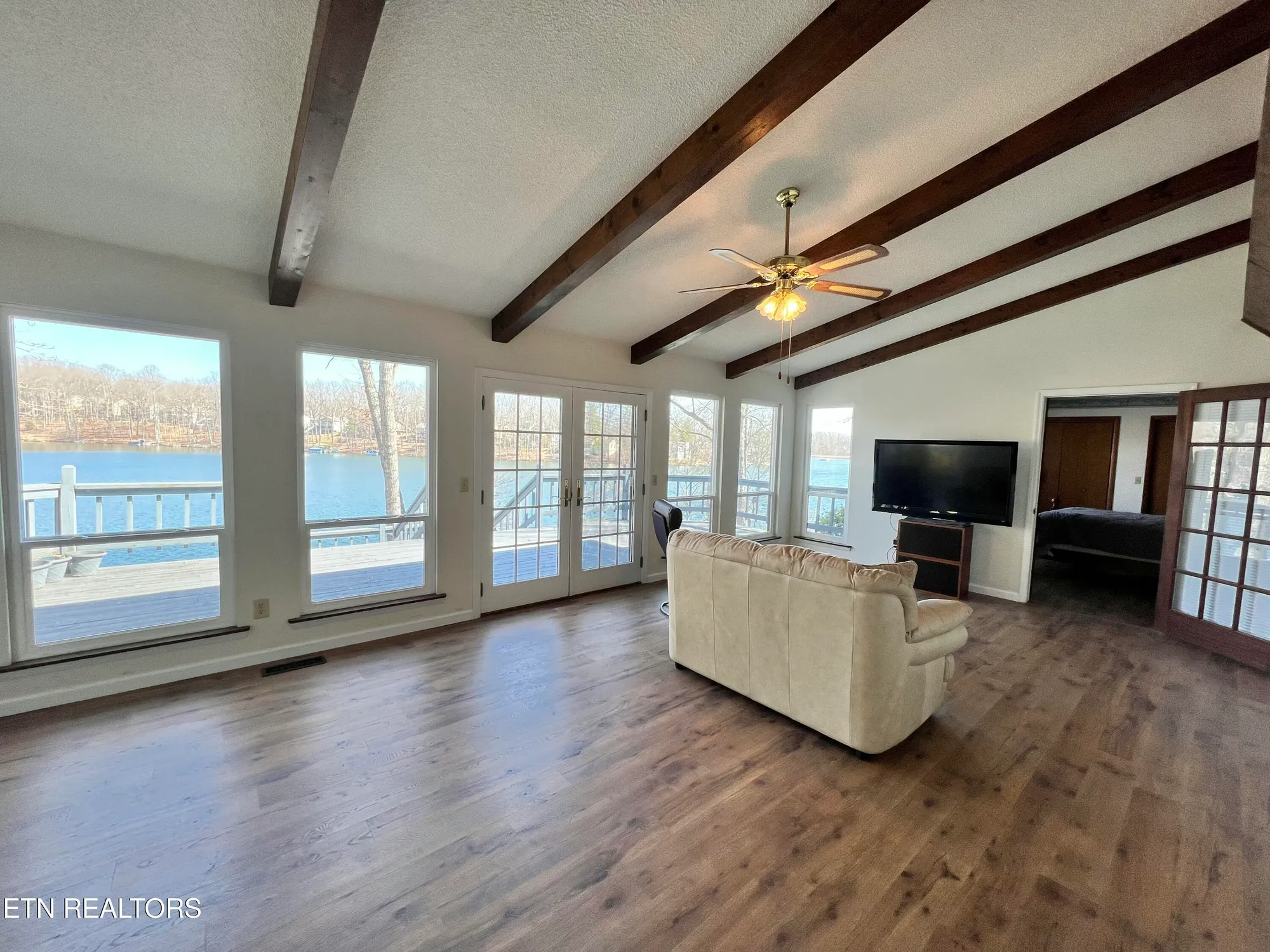 Property Slideshow image 21 of 43 | 124 canterbury dr, Crossville, TN, 38558