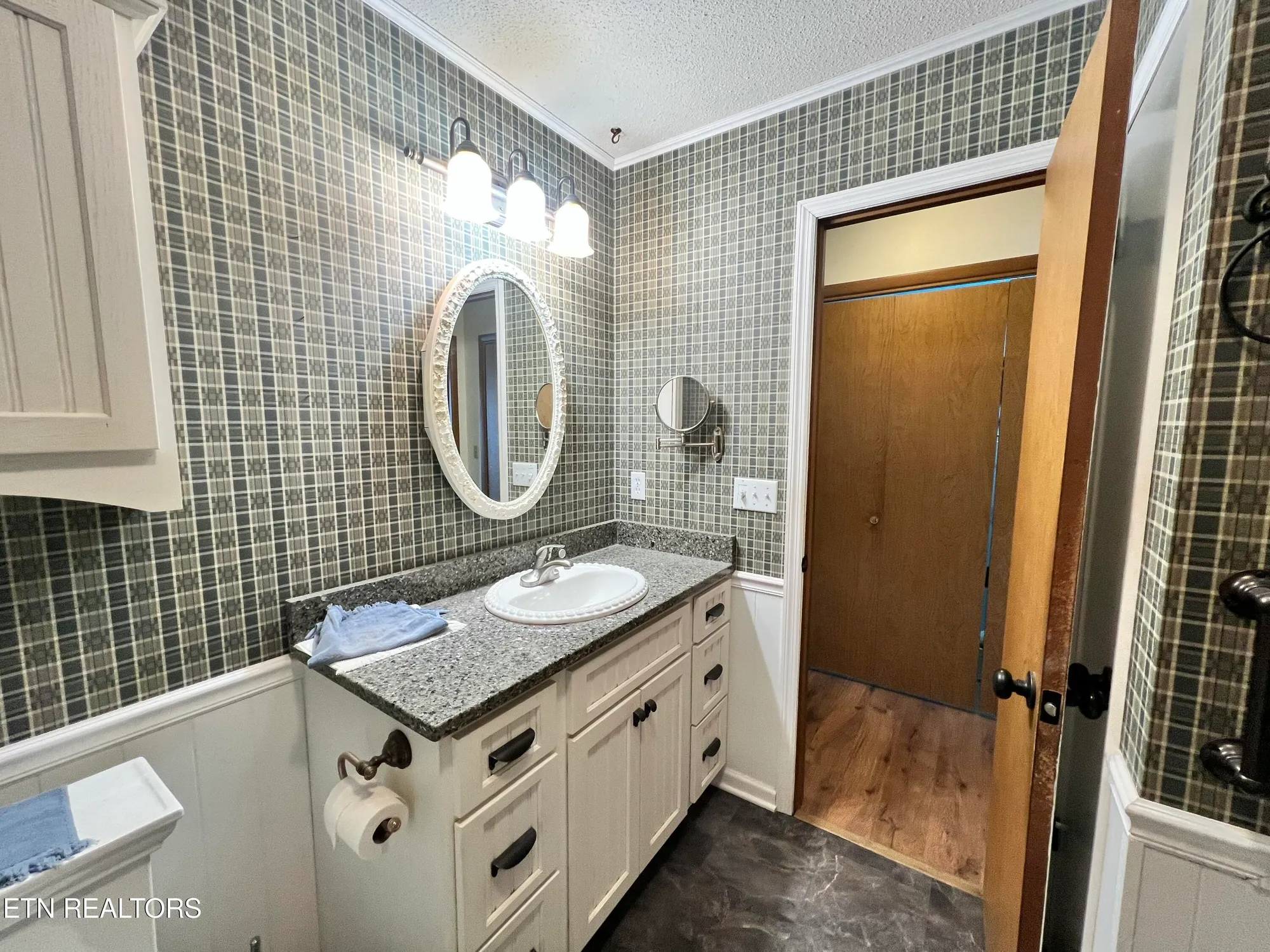 Property Slideshow image 31 of 43 | 124 canterbury dr, Crossville, TN, 38558
