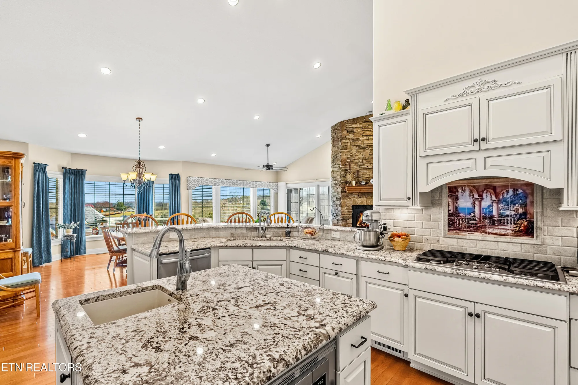 Property Slideshow image 22 of 45 | 117 red hawk dr, Vonore, TN, 37885