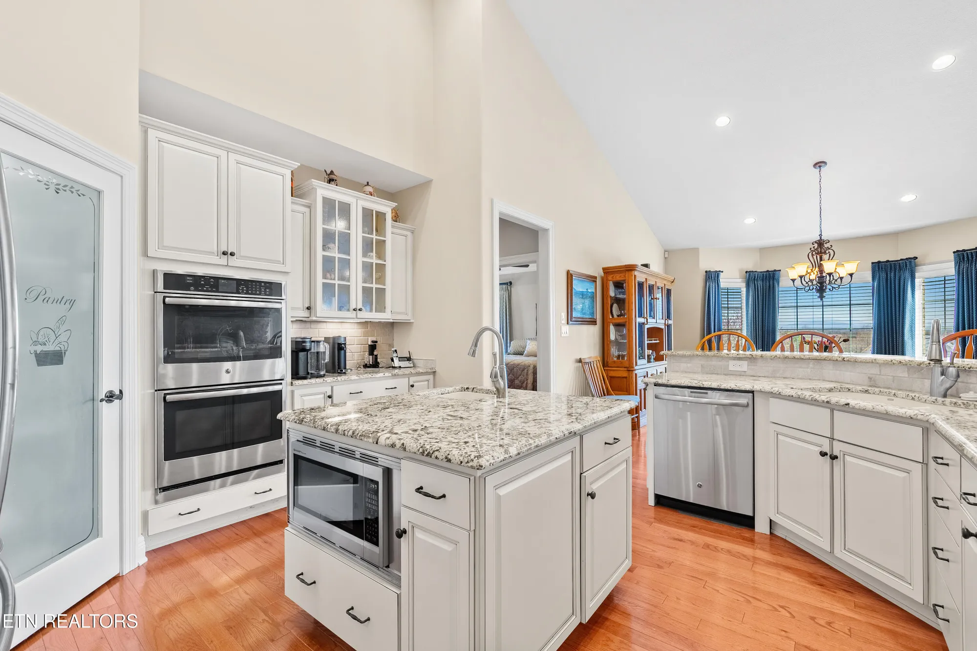 Property Slideshow image 24 of 45 | 117 red hawk dr, Vonore, TN, 37885