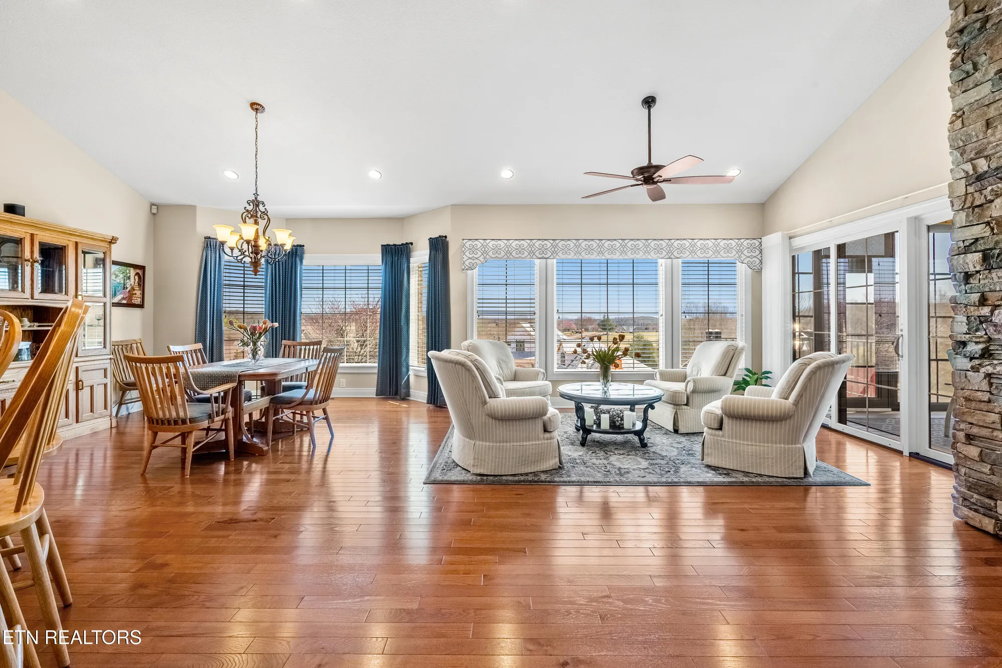 Property Slideshow image 11 of 45 | 117 red hawk dr, Vonore, TN, 37885