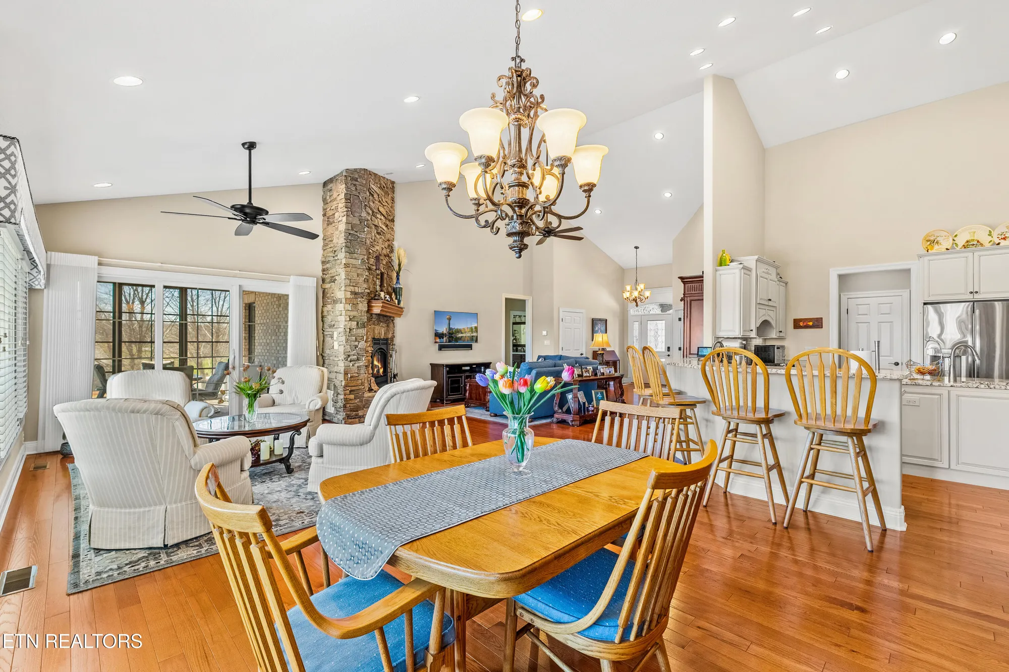 Property Slideshow image 18 of 45 | 117 red hawk dr, Vonore, TN, 37885