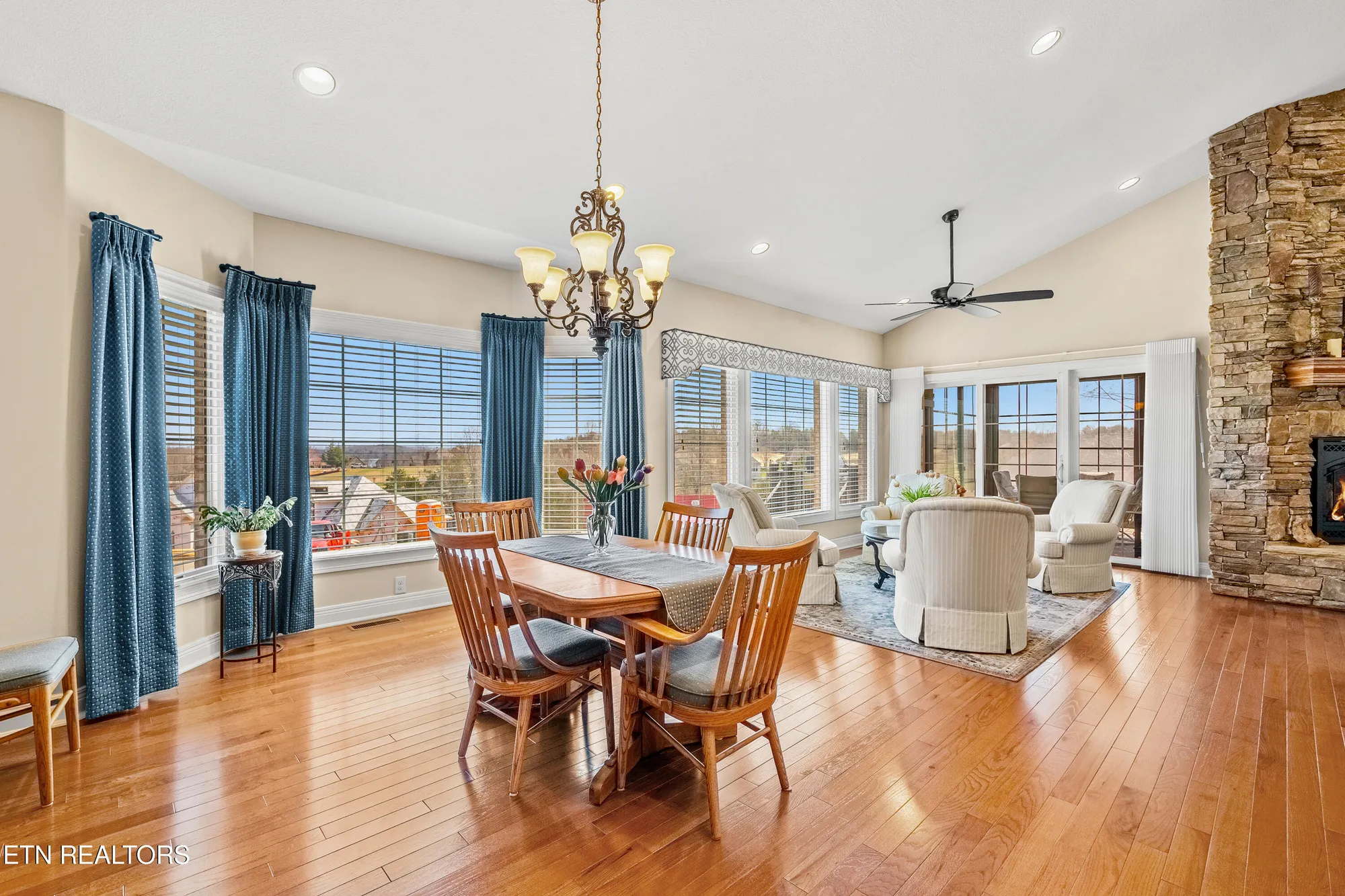 Property Slideshow image 17 of 45 | 117 red hawk dr, Vonore, TN, 37885