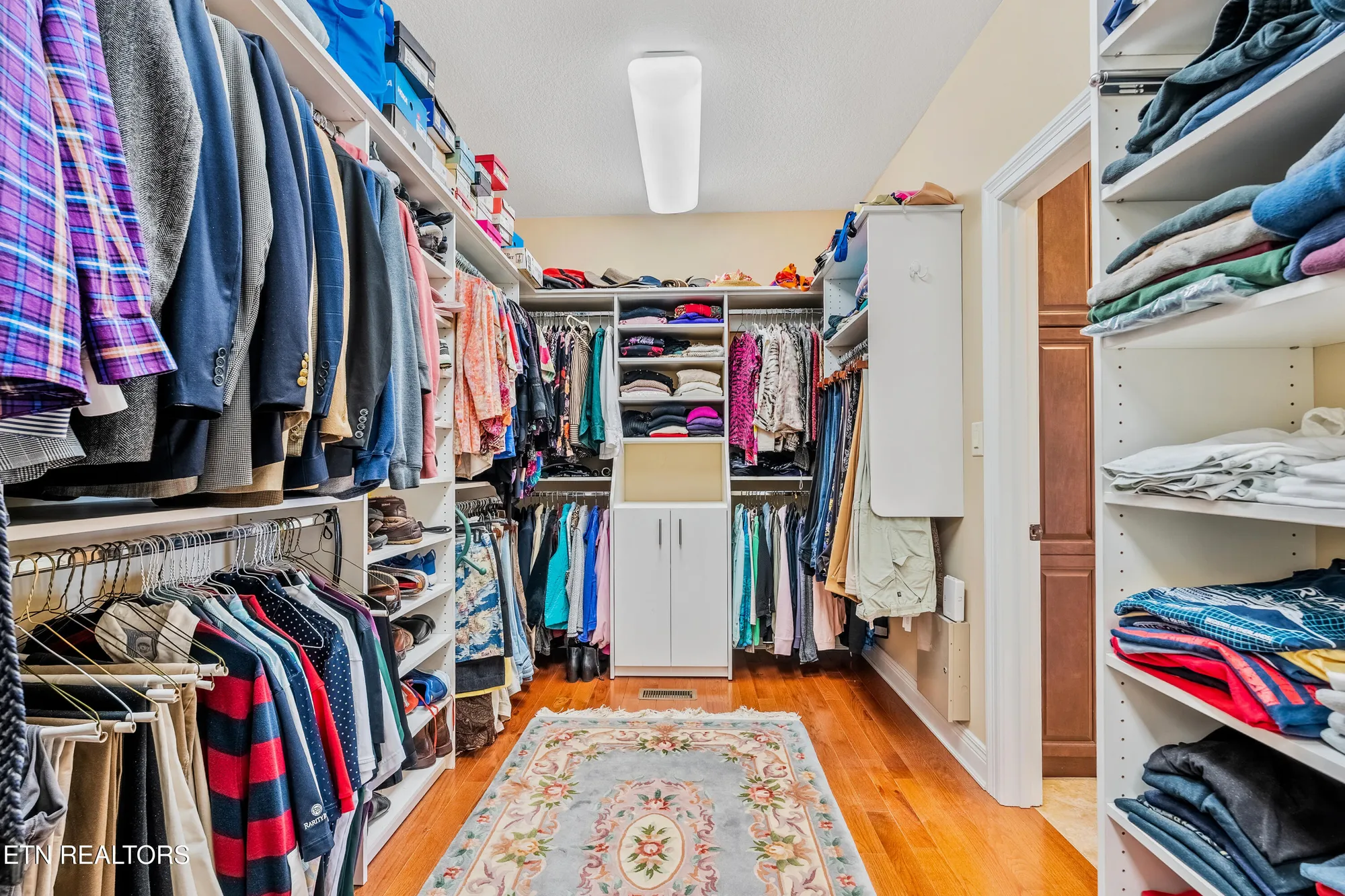 Property Slideshow image 31 of 45 | 117 red hawk dr, Vonore, TN, 37885