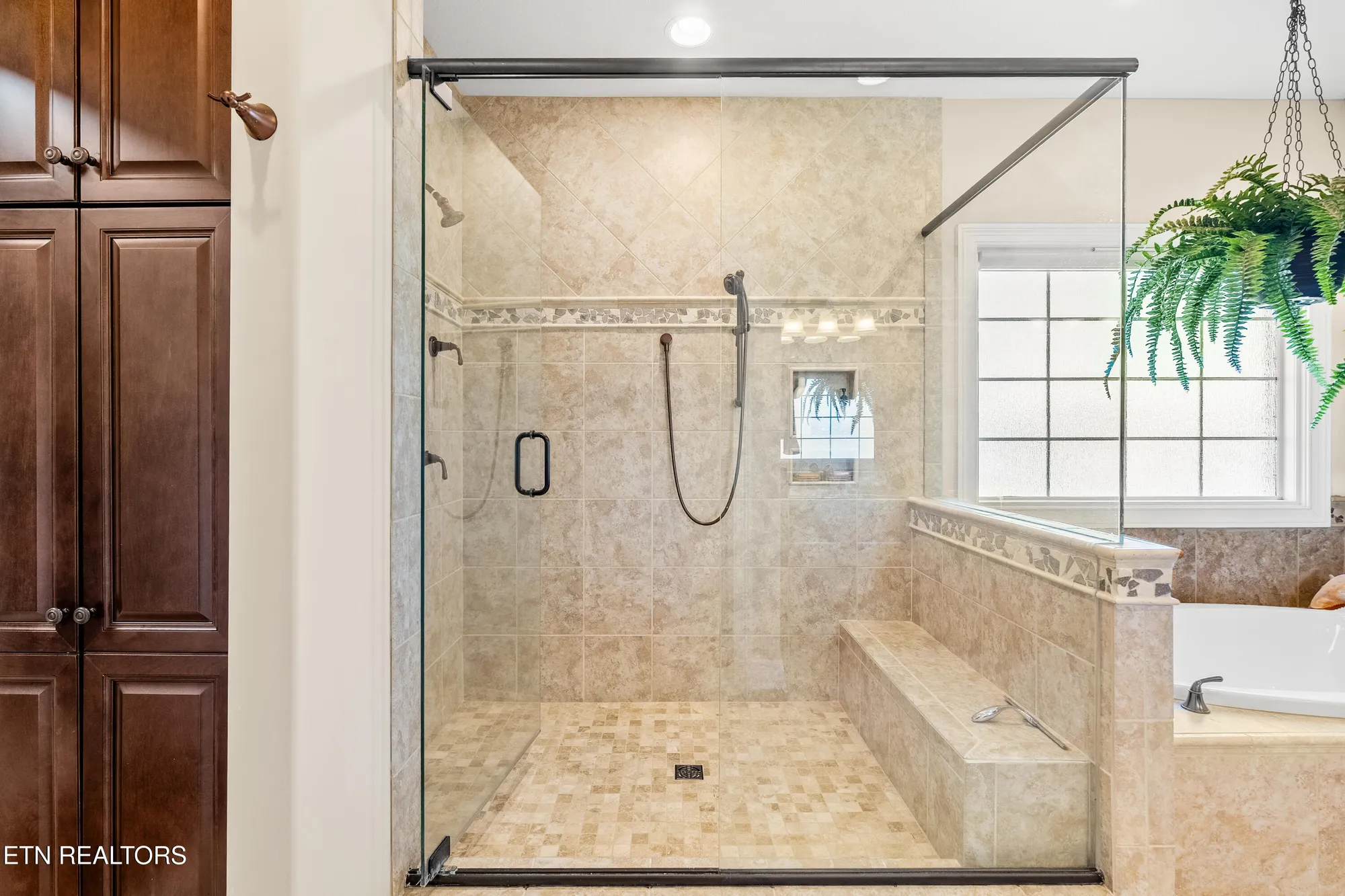 Property Slideshow image 29 of 45 | 117 red hawk dr, Vonore, TN, 37885