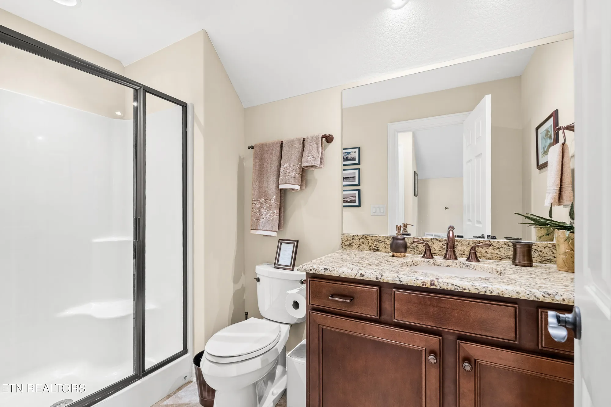 Property Slideshow image 40 of 45 | 117 red hawk dr, Vonore, TN, 37885