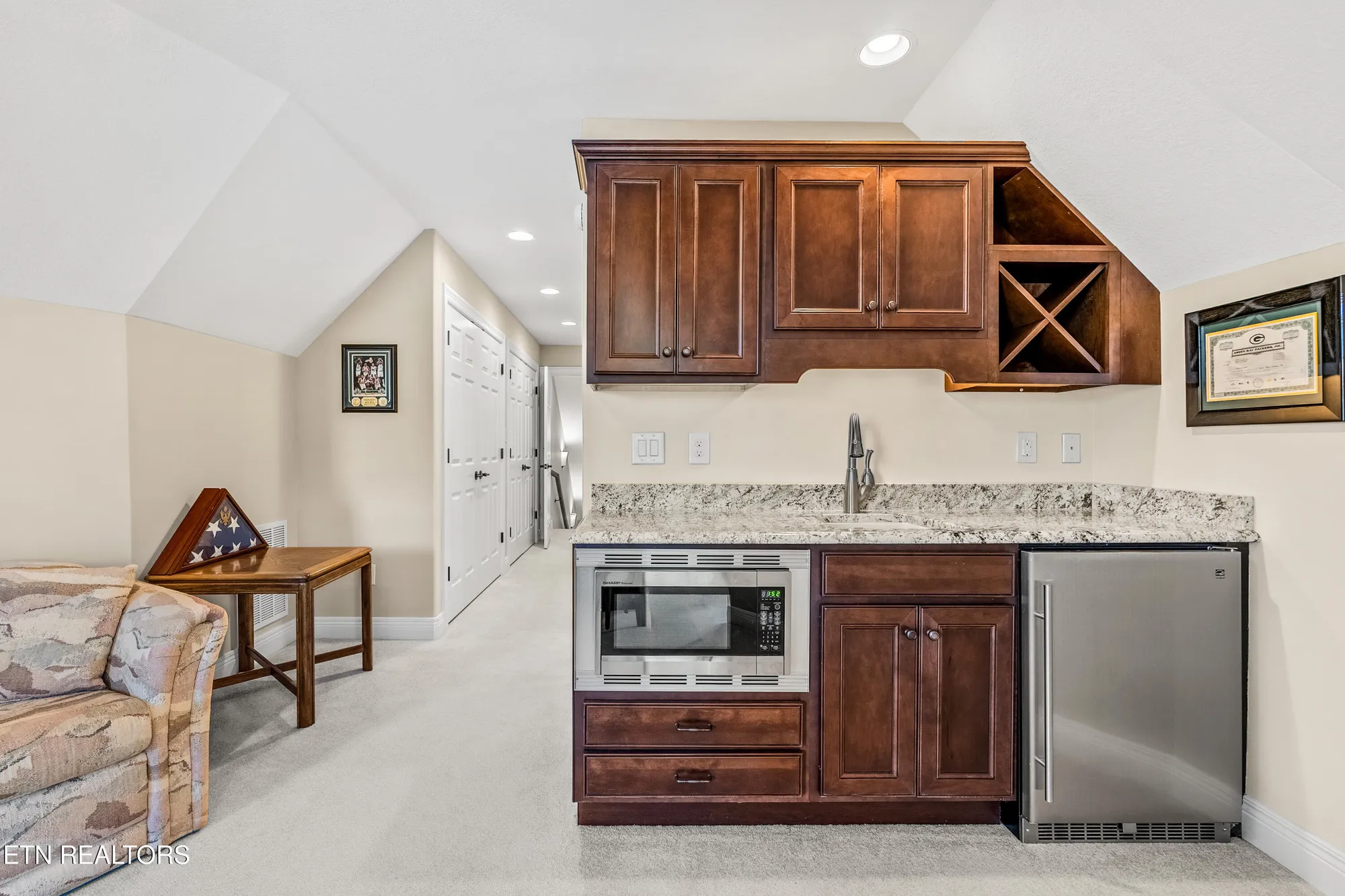 Property Slideshow image 39 of 45 | 117 red hawk dr, Vonore, TN, 37885