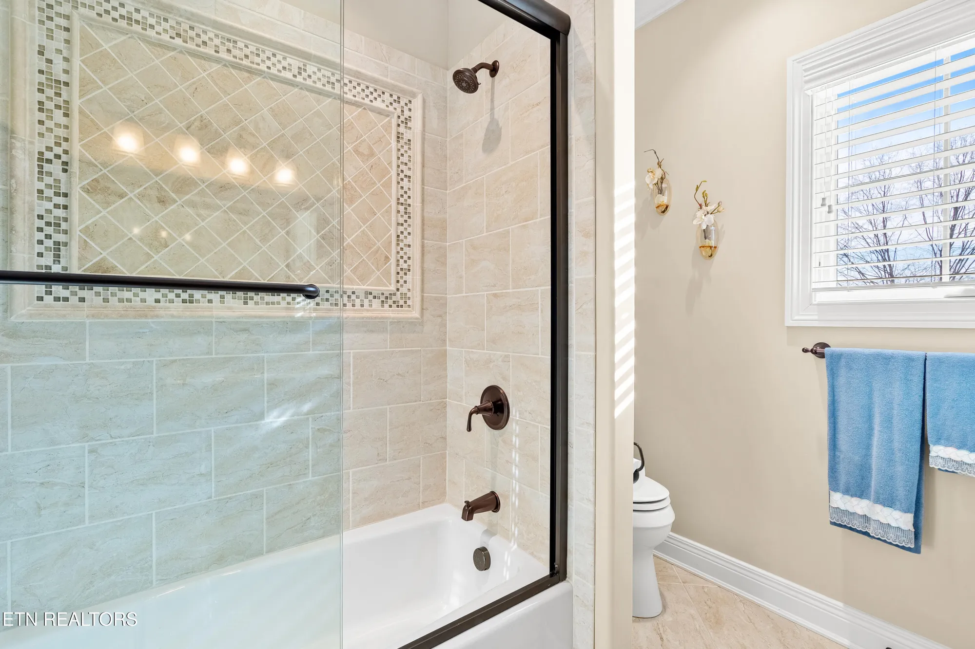 Property Slideshow image 36 of 45 | 117 red hawk dr, Vonore, TN, 37885