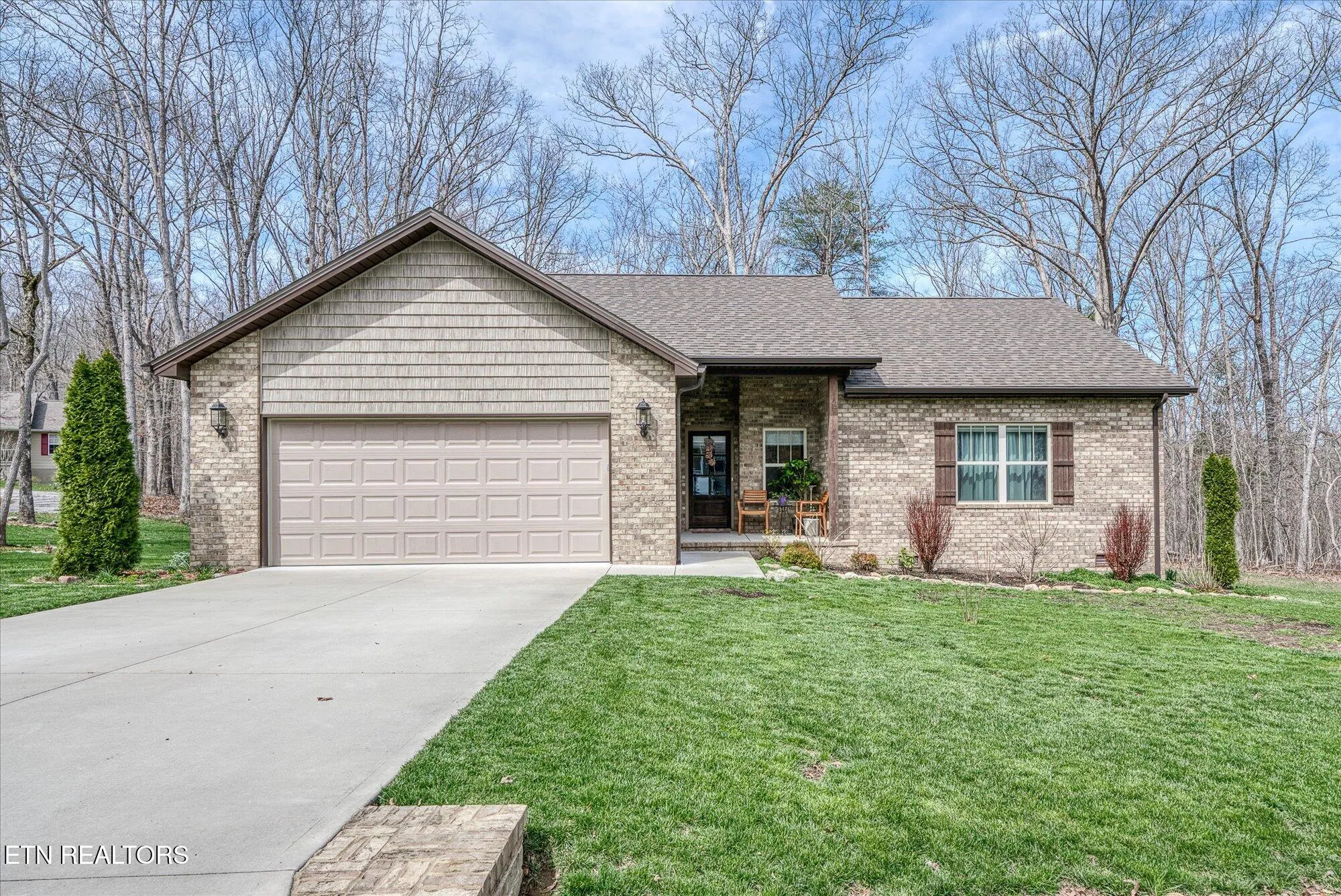 Property Slideshow image 1 of 34 | 138 hunterwood ln, Crossville, TN, 38558