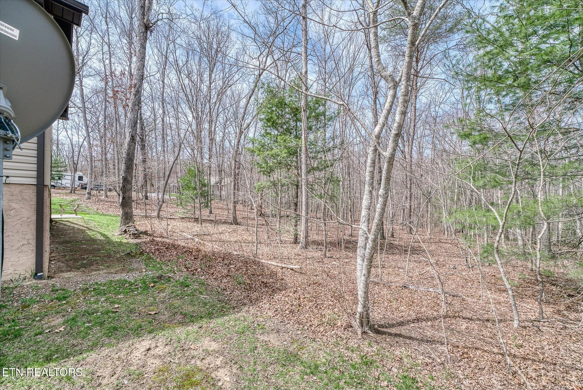 Property Slideshow image 6 of 34 | 138 hunterwood ln, Crossville, TN, 38558