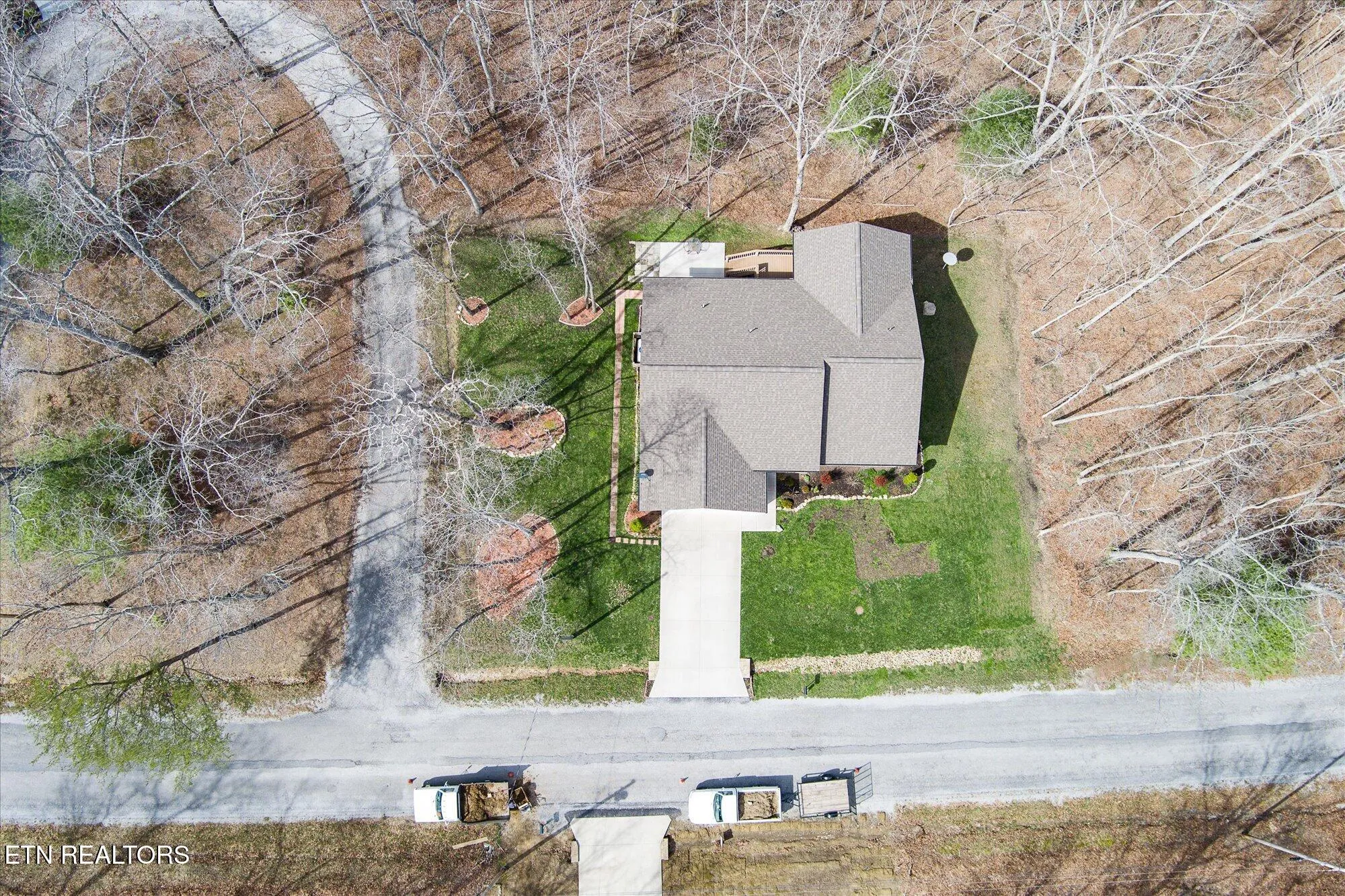 Property Slideshow image 9 of 34 | 138 hunterwood ln, Crossville, TN, 38558