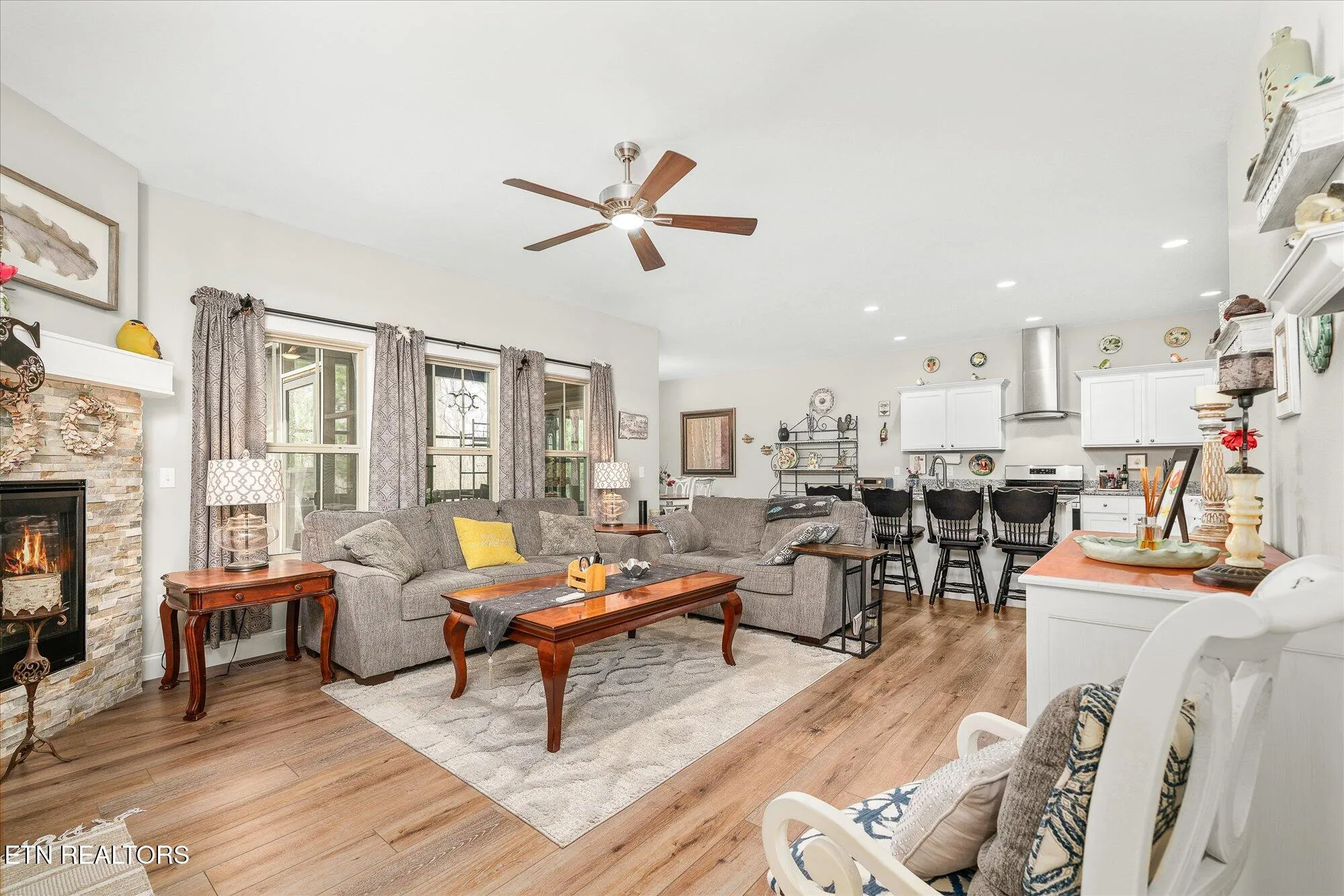 Property Slideshow image 15 of 34 | 138 hunterwood ln, Crossville, TN, 38558