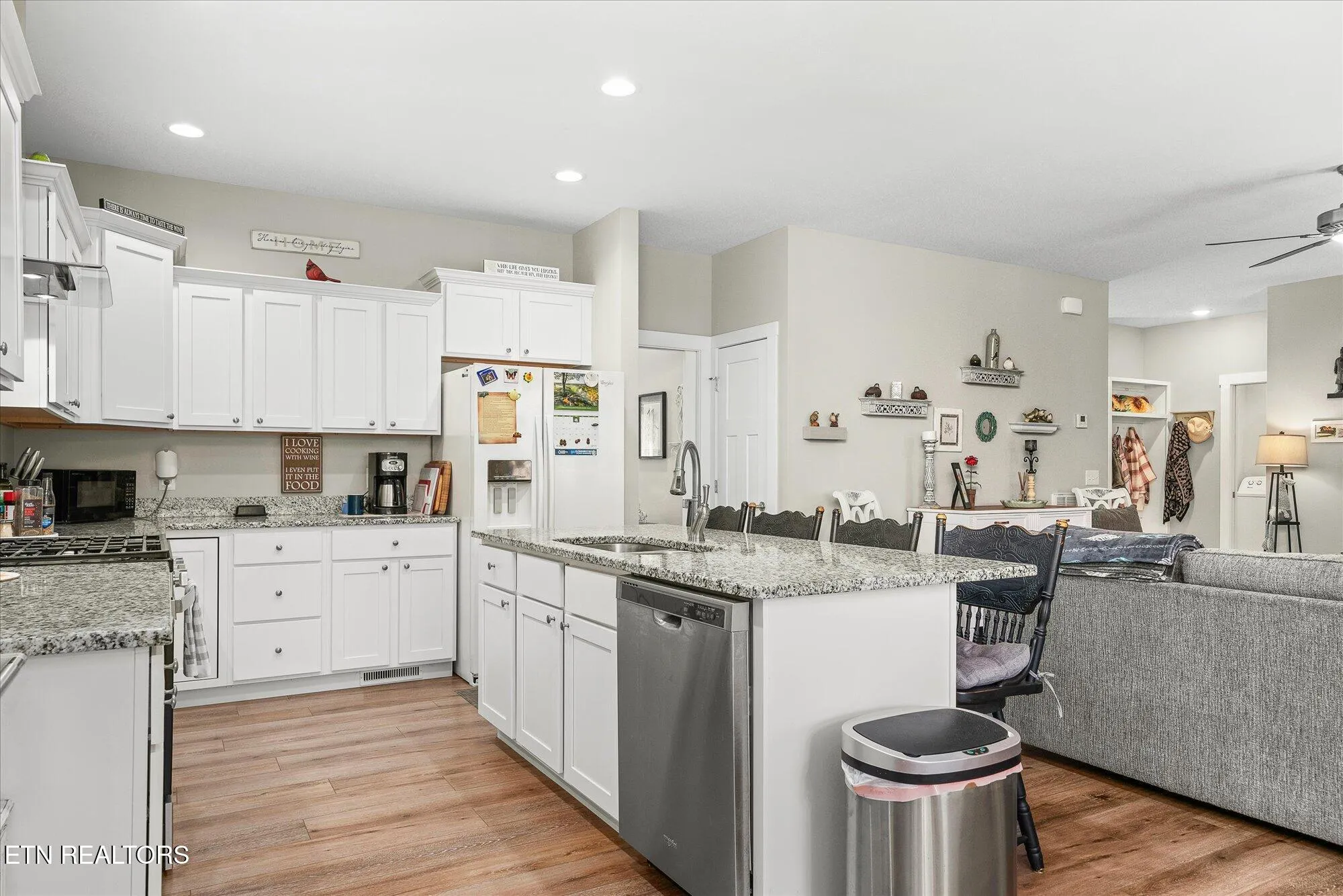 Property Slideshow image 21 of 34 | 138 hunterwood ln, Crossville, TN, 38558