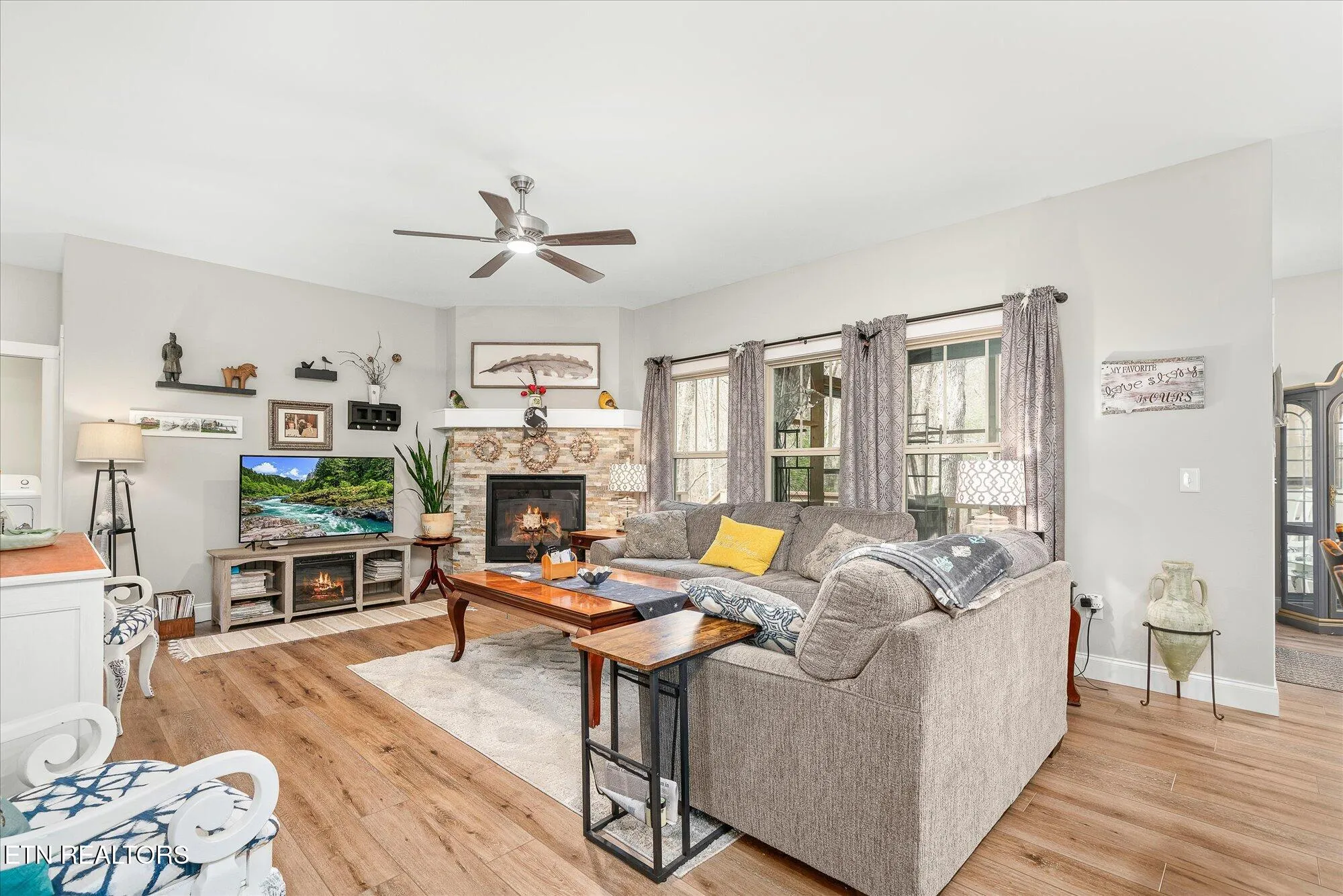 Property Slideshow image 16 of 34 | 138 hunterwood ln, Crossville, TN, 38558