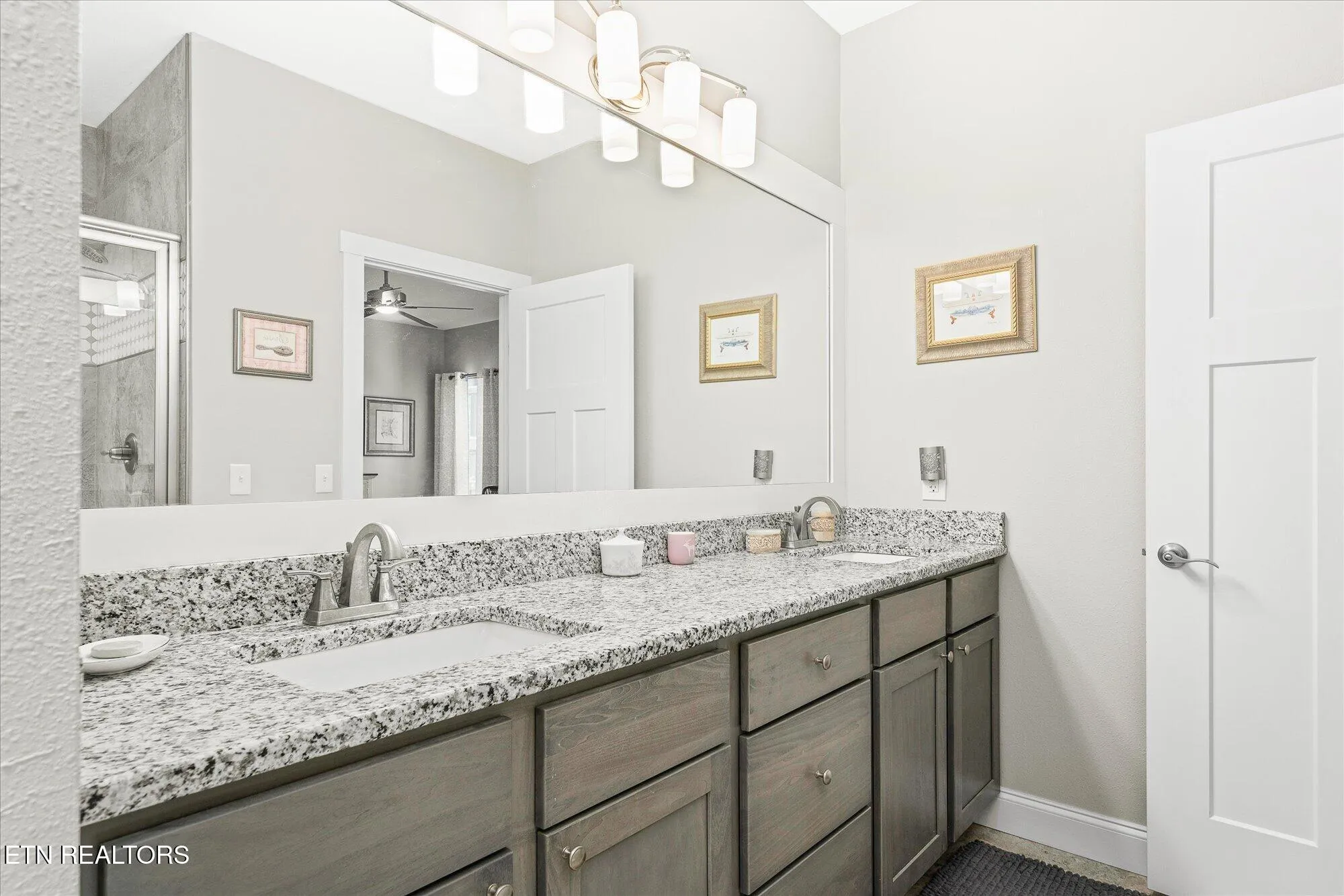 Property Slideshow image 26 of 34 | 138 hunterwood ln, Crossville, TN, 38558